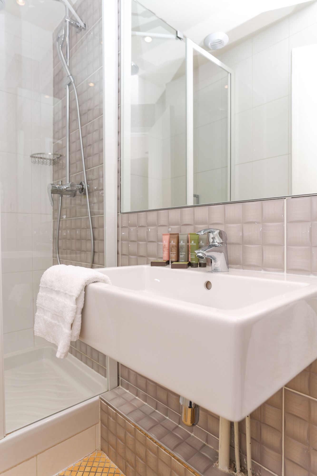 Avalon Hotel Paris