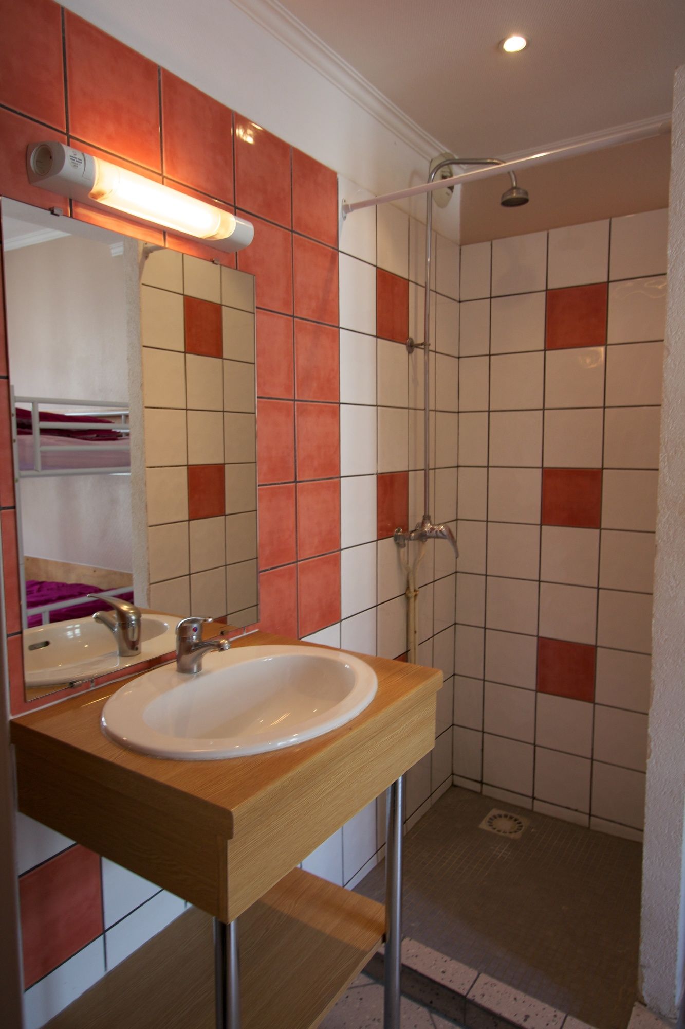 Bastille Hostel