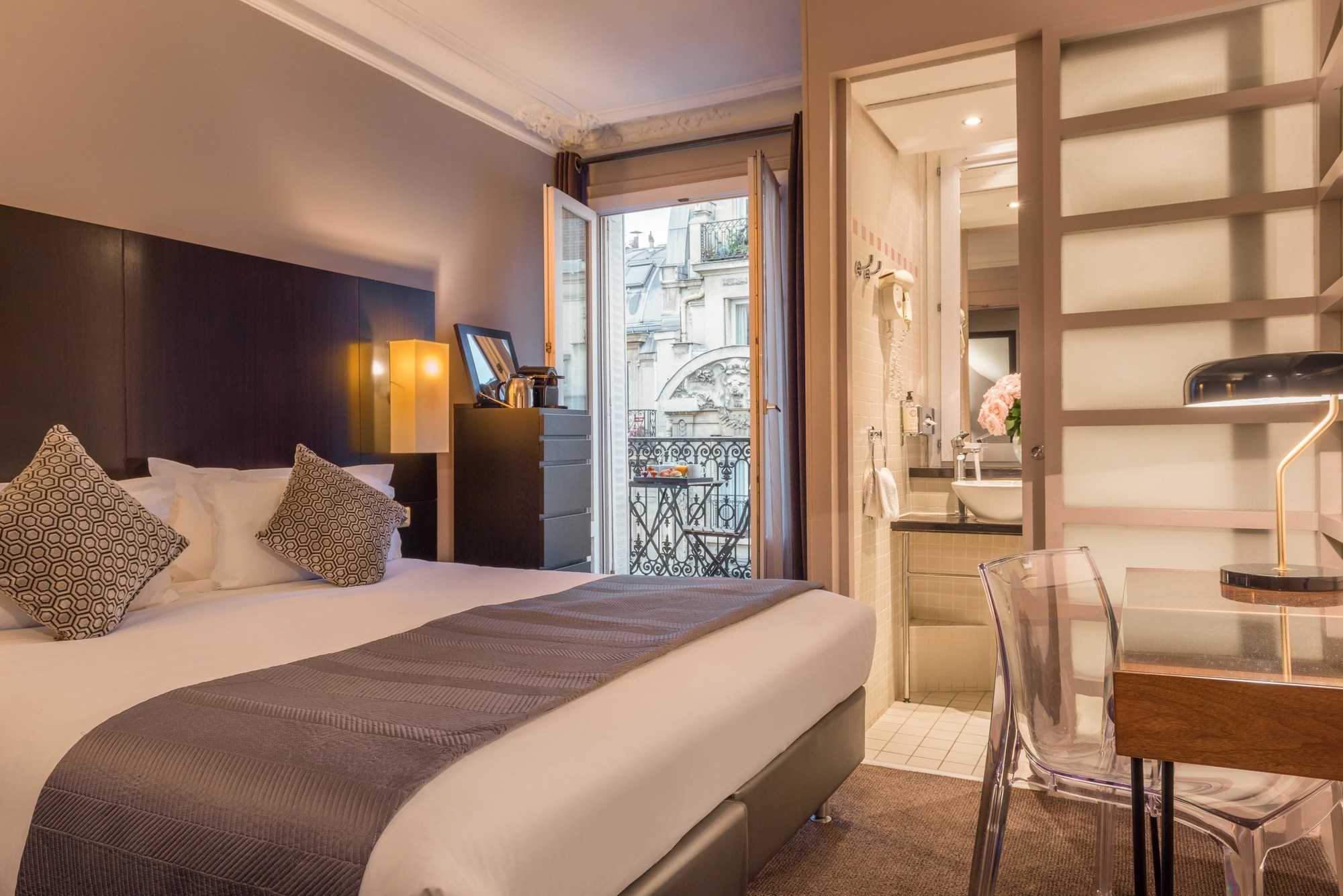 Best Western Premier The Blake Paris Gare Saint Lazare