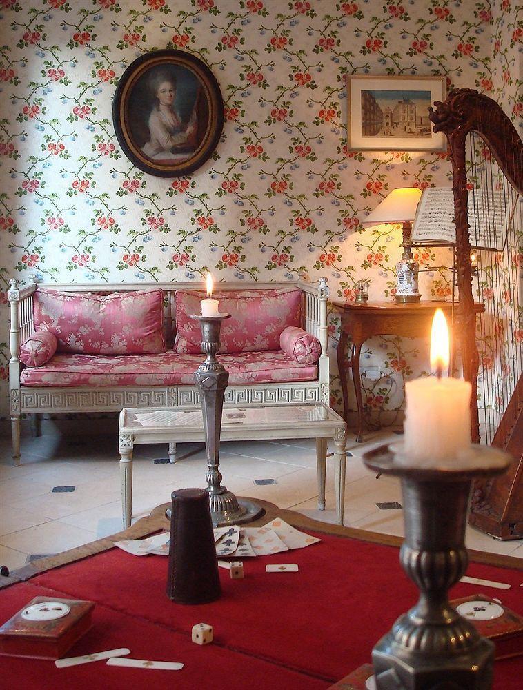 Caron De Beaumarchais