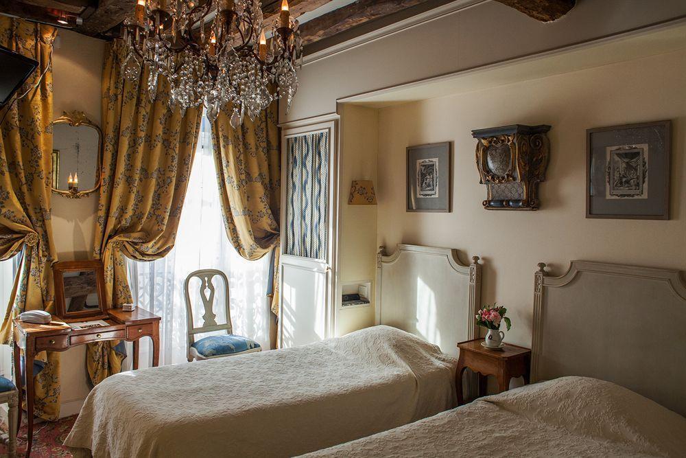 Caron De Beaumarchais
