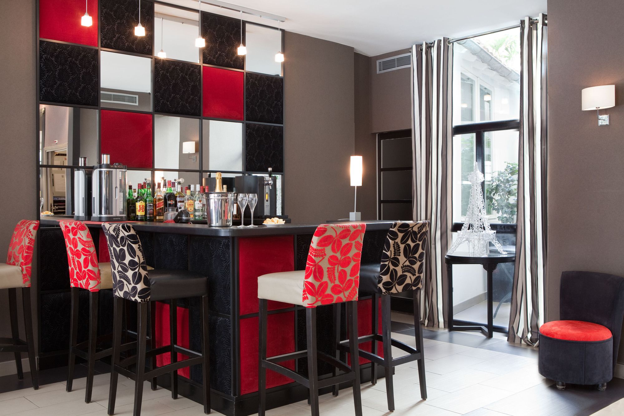 Eiffel Seine Hotel