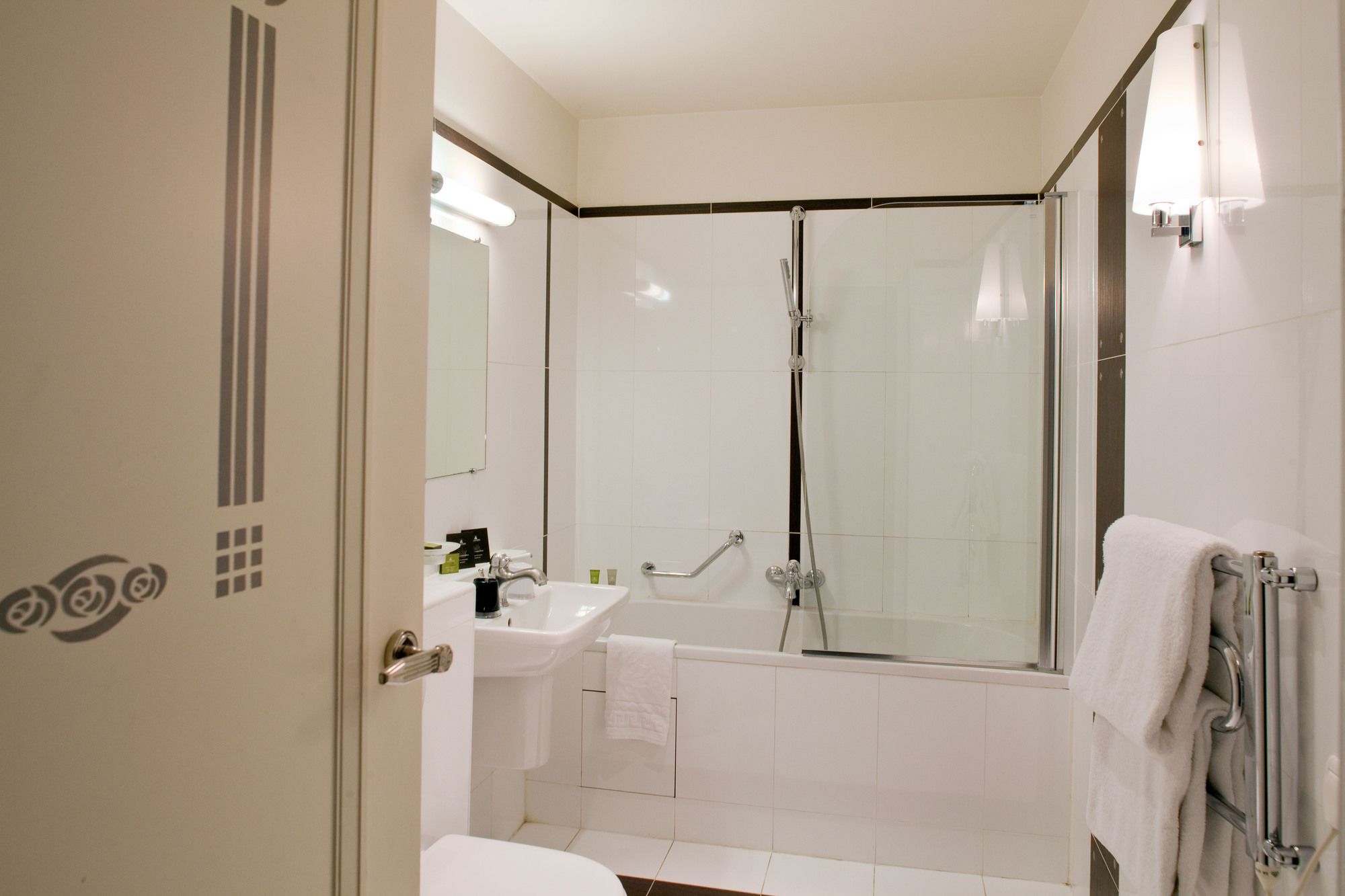 Eiffel Seine Hotel