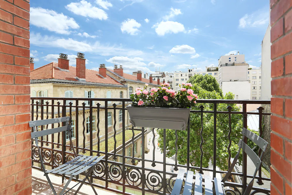 Yays Paris Zola By Numa
