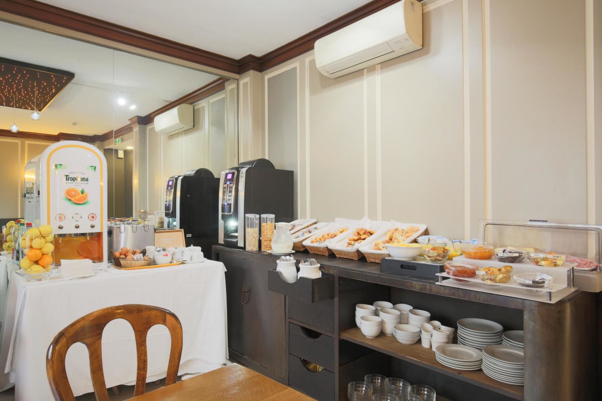Grand Hotel Des Gobelins