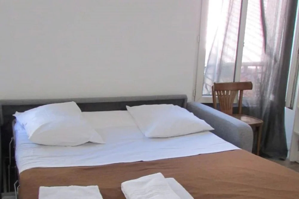 Untalented Hotel - Villette