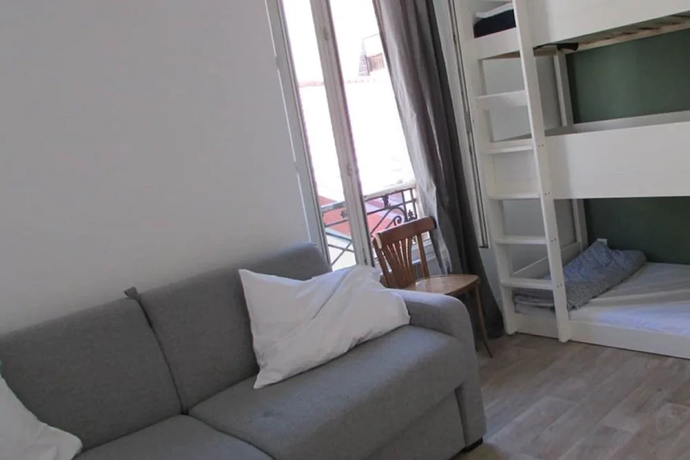 Untalented Hotel - Villette