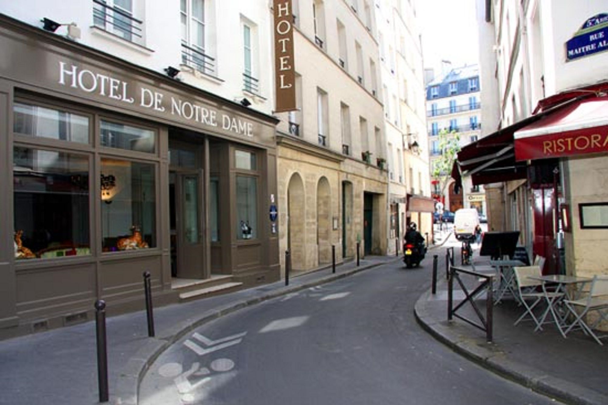 Hôtel de Notre Dame Paris