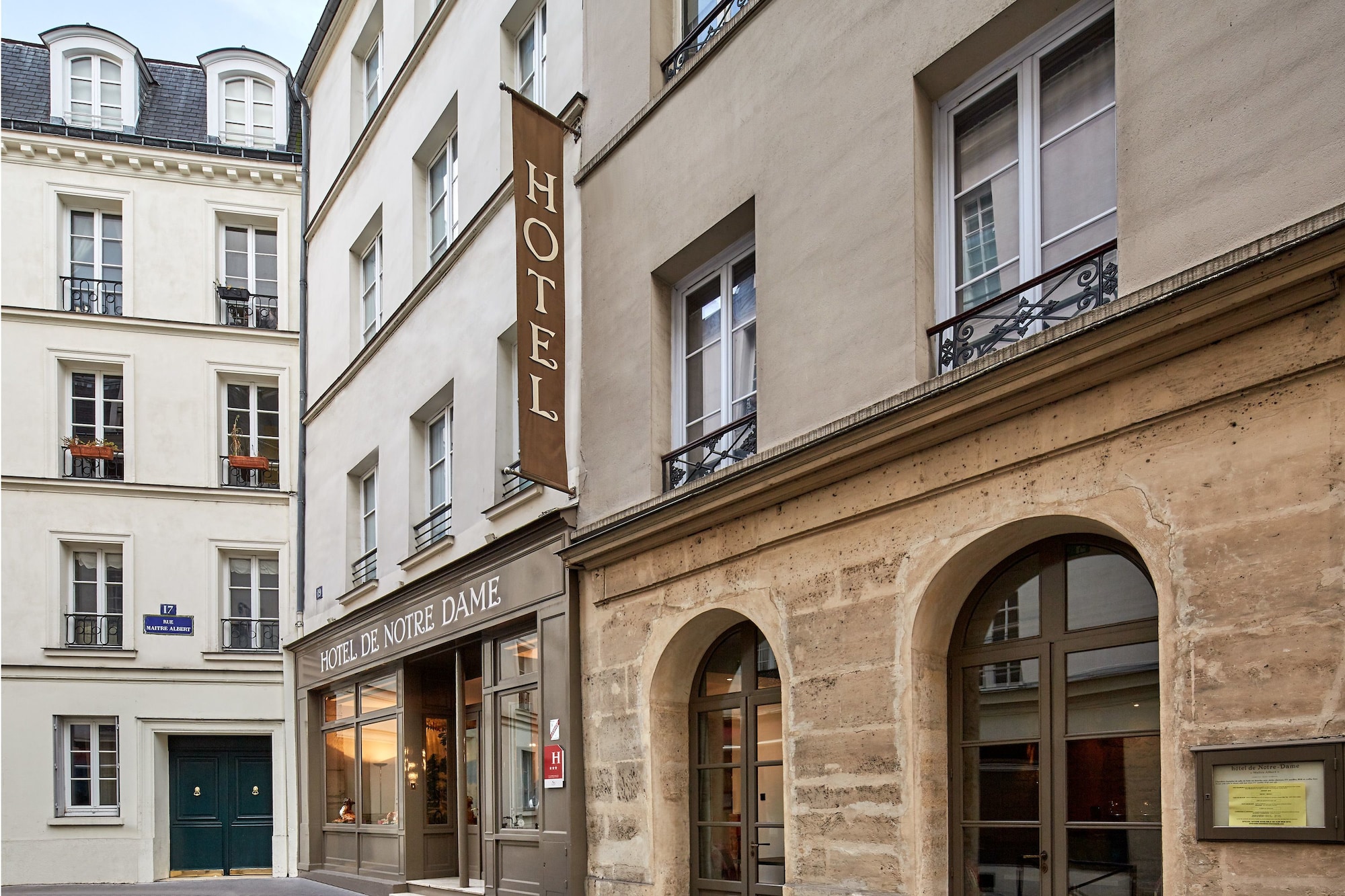 Hôtel de Notre Dame Paris