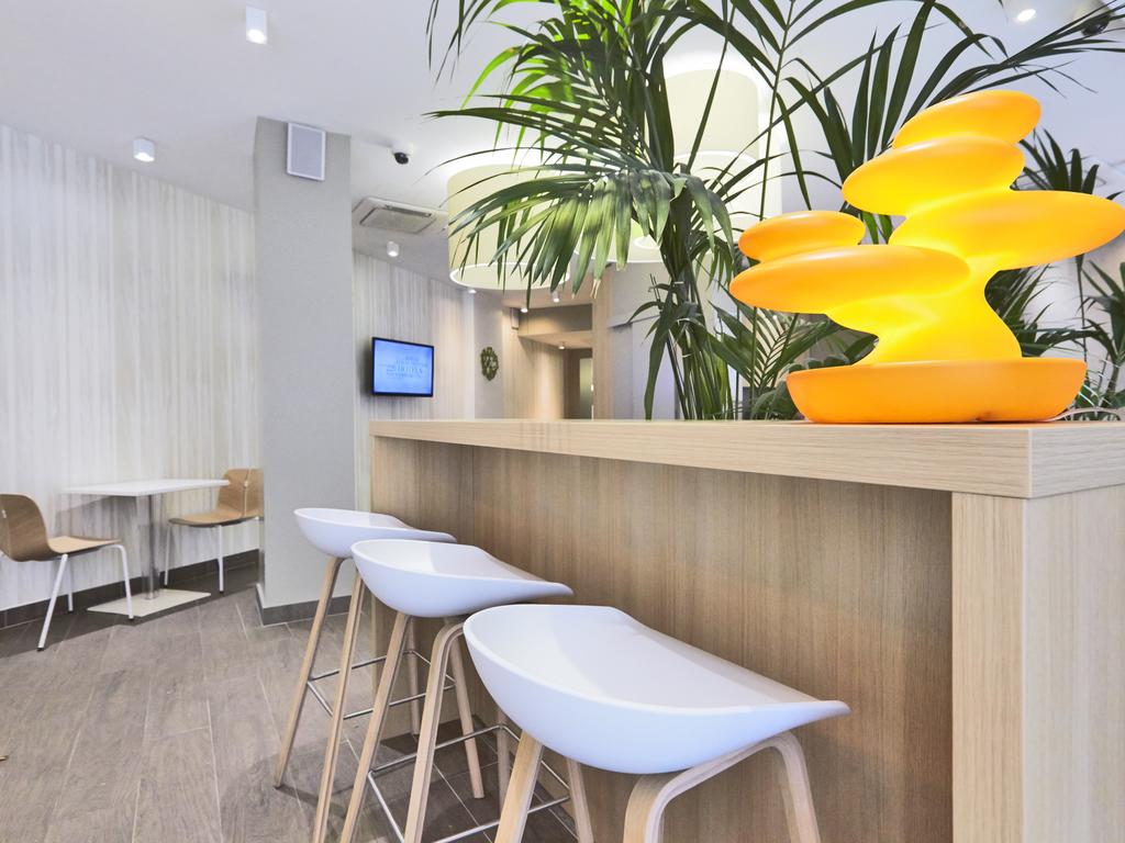Hotel Kyriad Paris 18 - Porte de Clignancourt - Montmartre