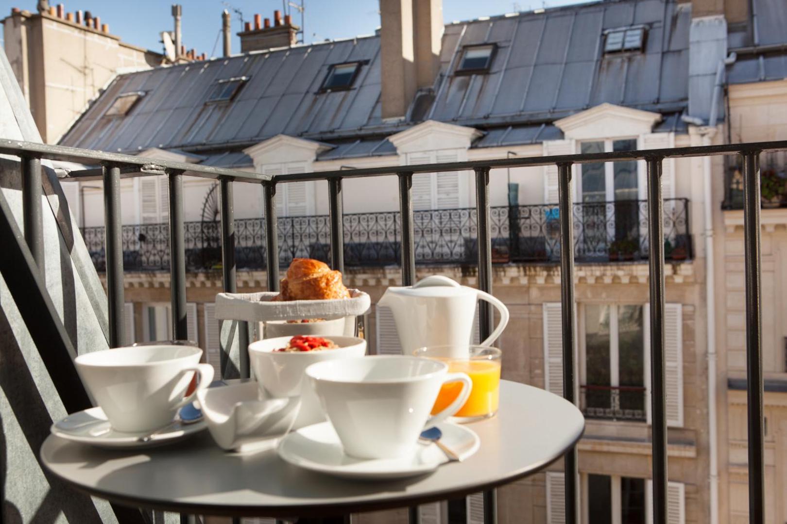 Hotel La Lanterne & Spa By Timhotel