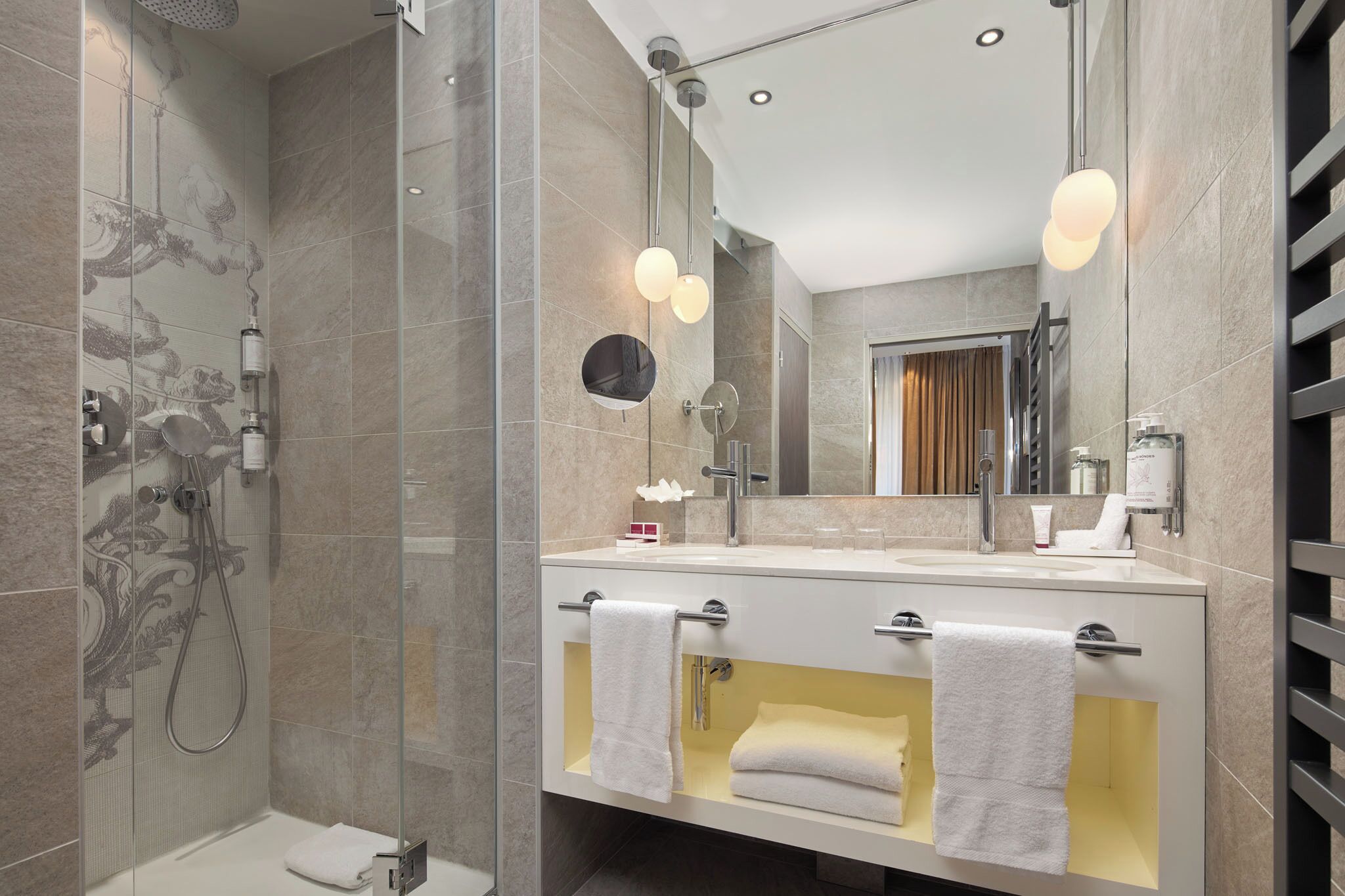 Hotel La Lanterne & Spa By Timhotel