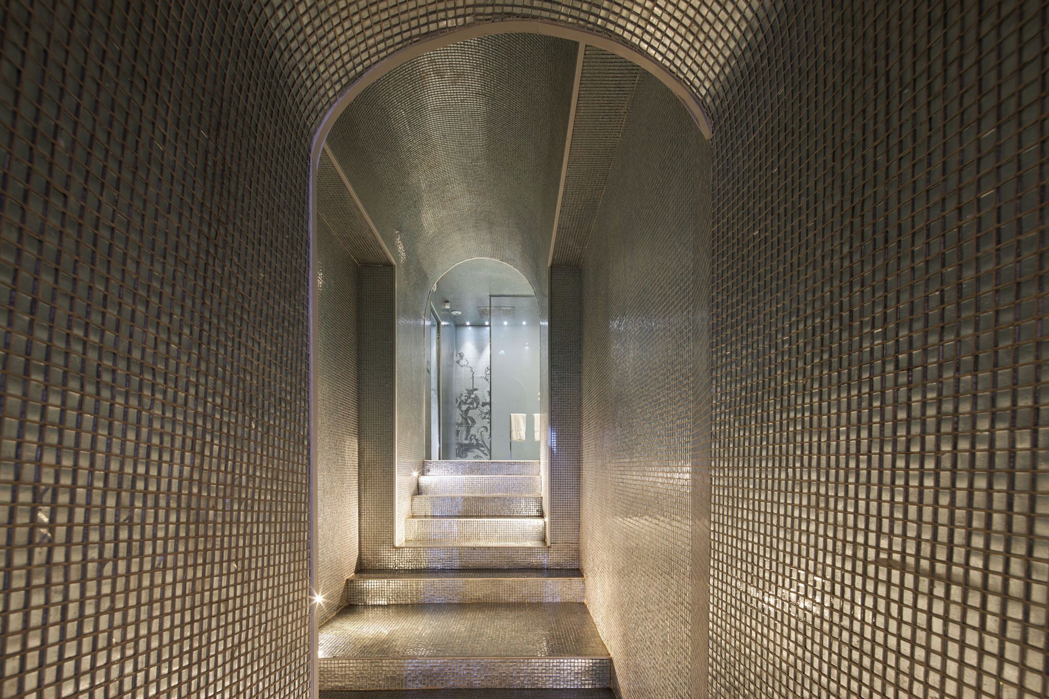 Hotel La Lanterne & Spa By Timhotel