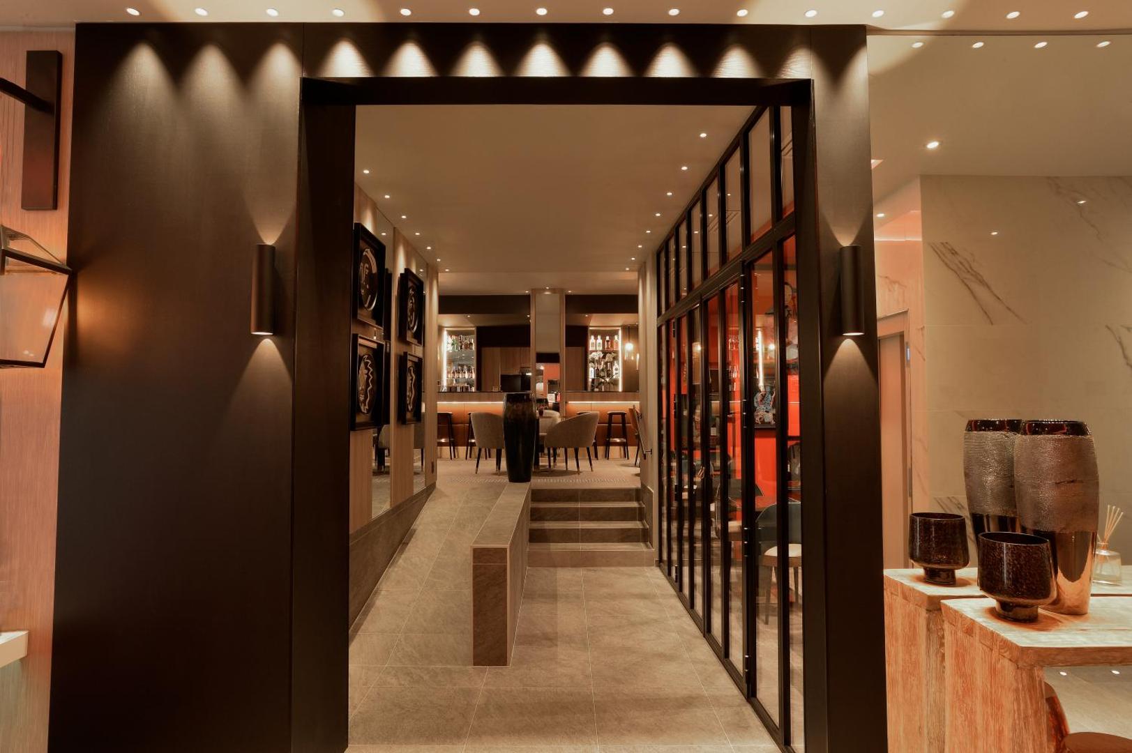 Hotel La Lanterne & Spa By Timhotel