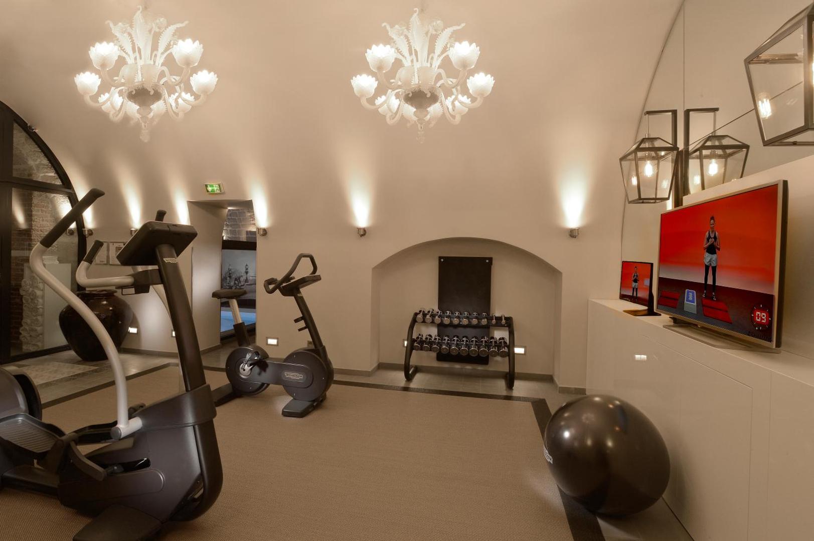 Hotel La Lanterne & Spa By Timhotel
