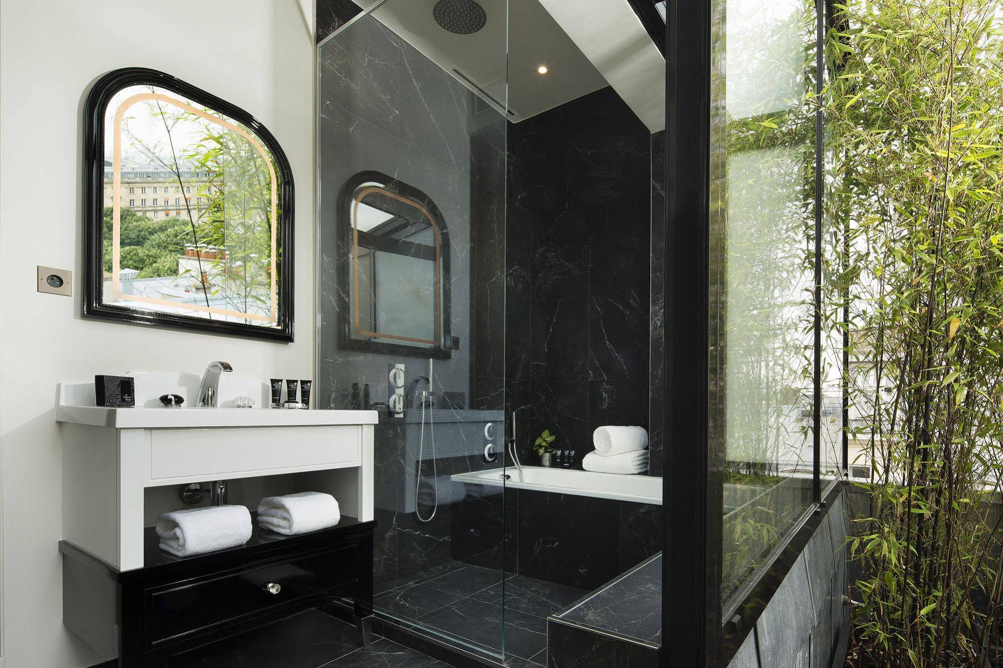 Le Narcisse Blanc Hotel & Spa