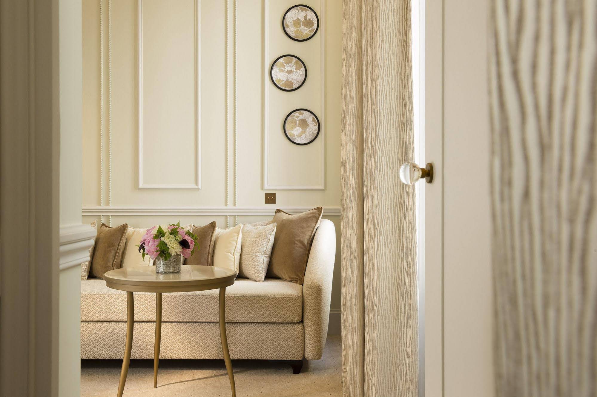 Le Narcisse Blanc Hotel & Spa