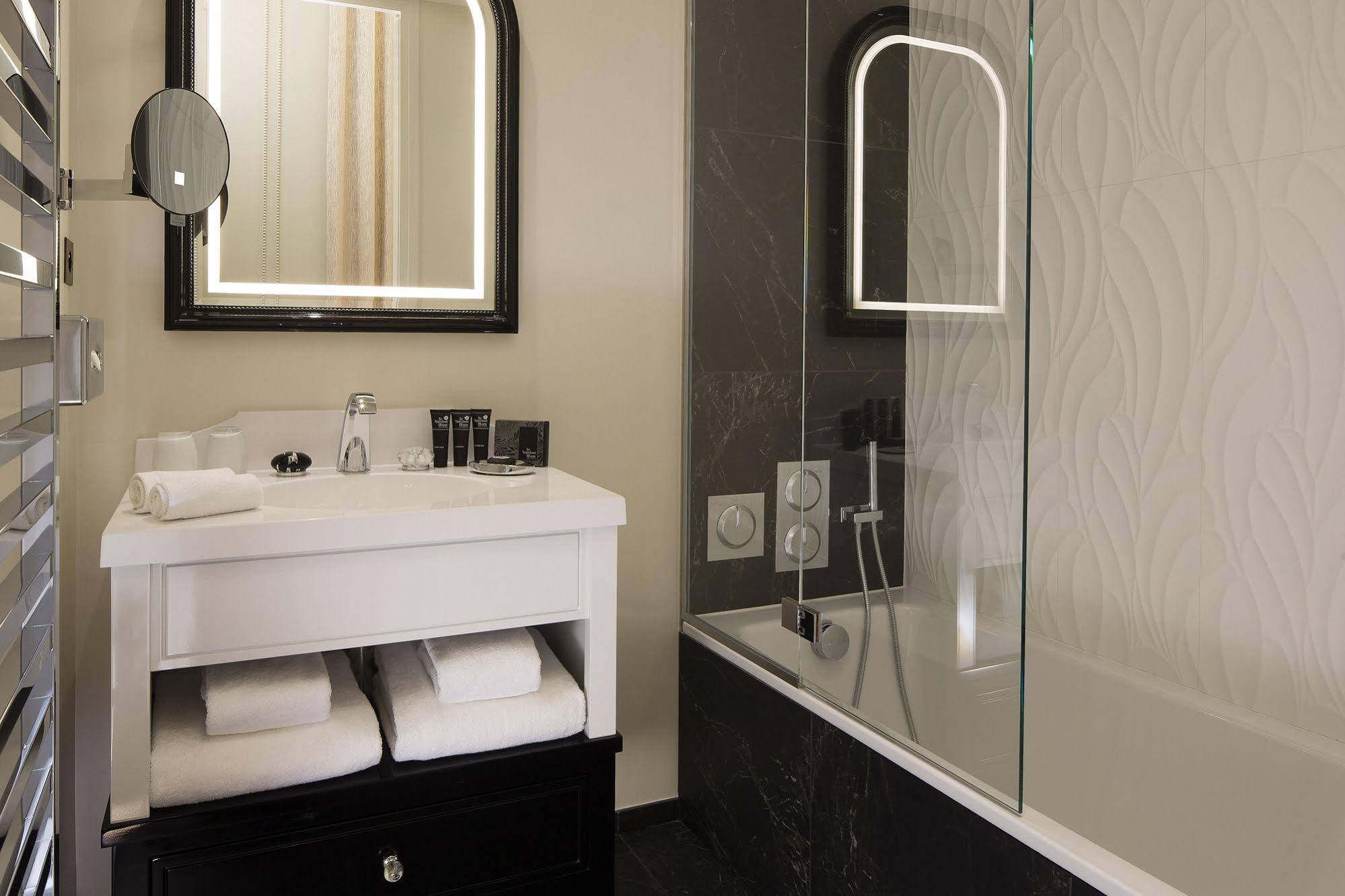 Le Narcisse Blanc Hotel & Spa