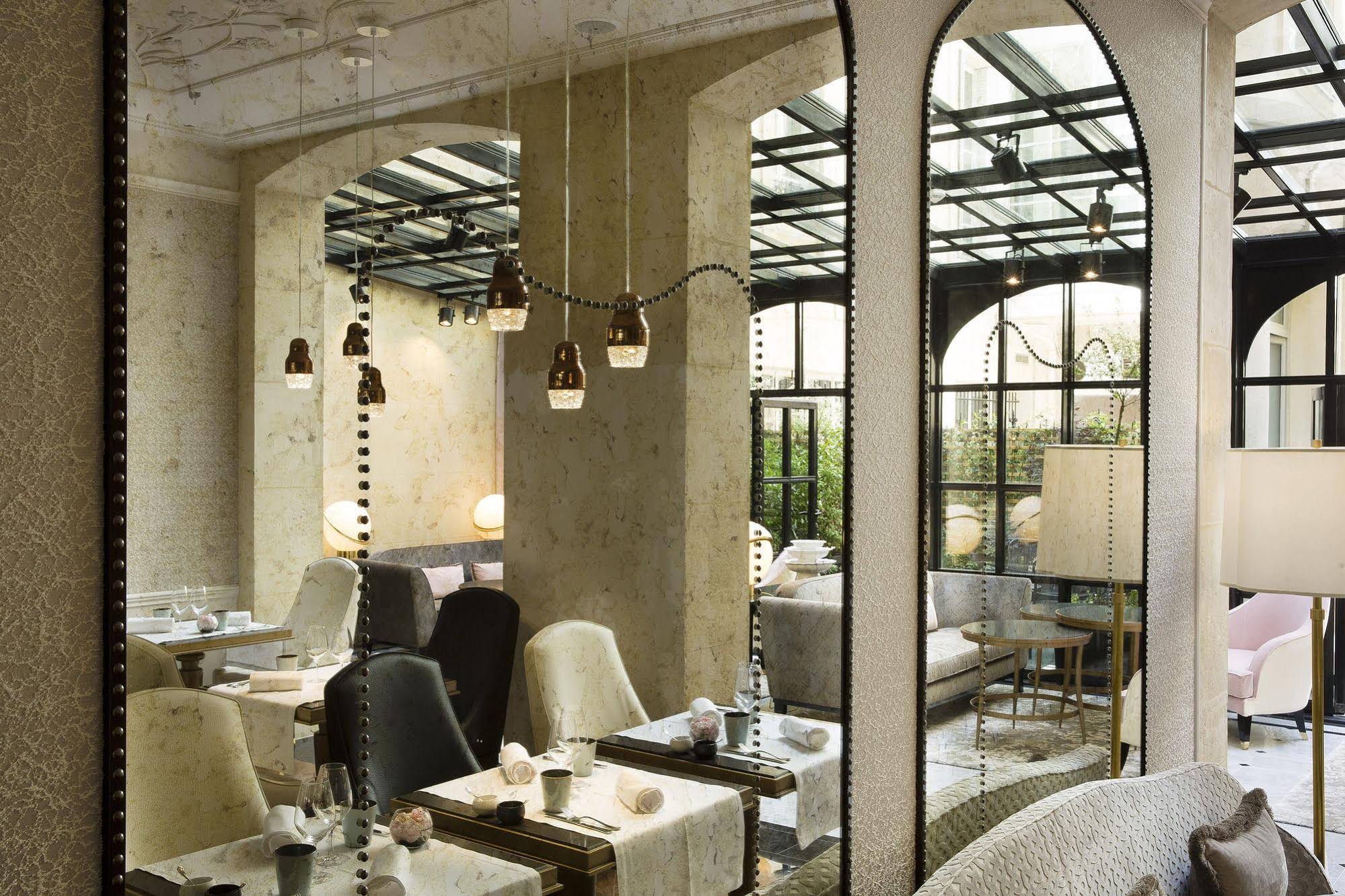 Le Narcisse Blanc Hotel & Spa