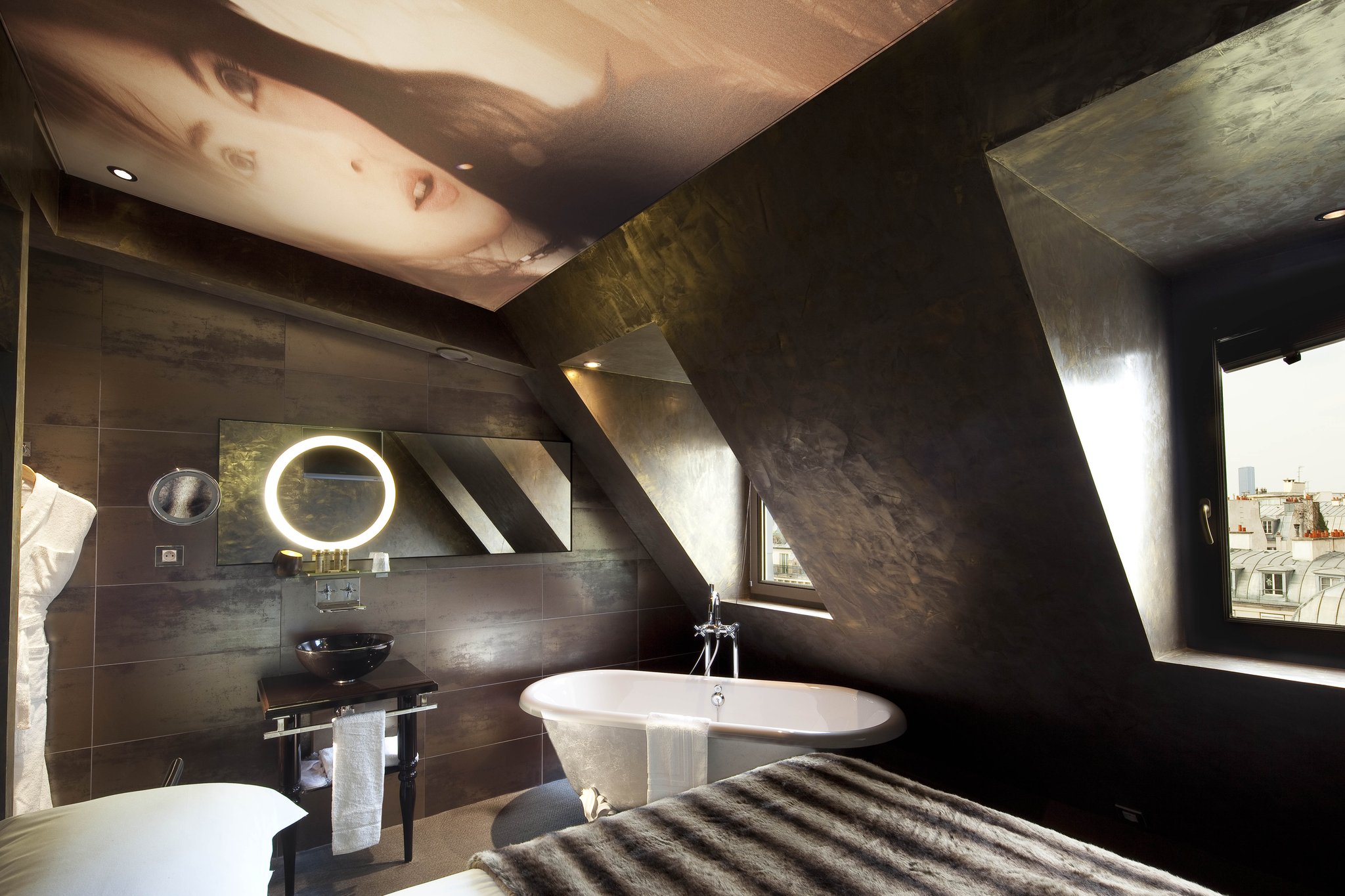 Petit-Beaumarchais HOTEL & SPA