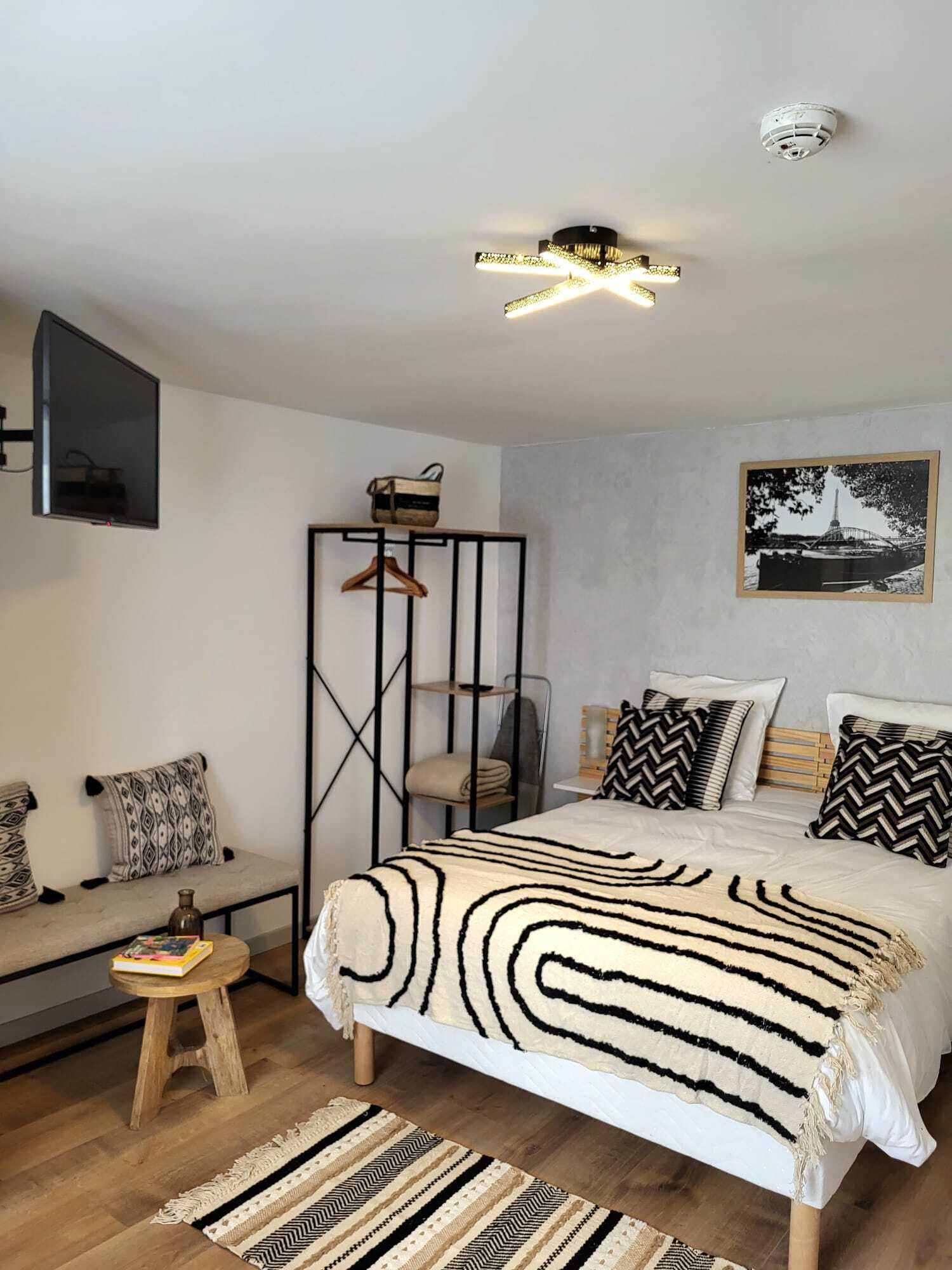 Hotel Residence A La Butte Aux Cailles