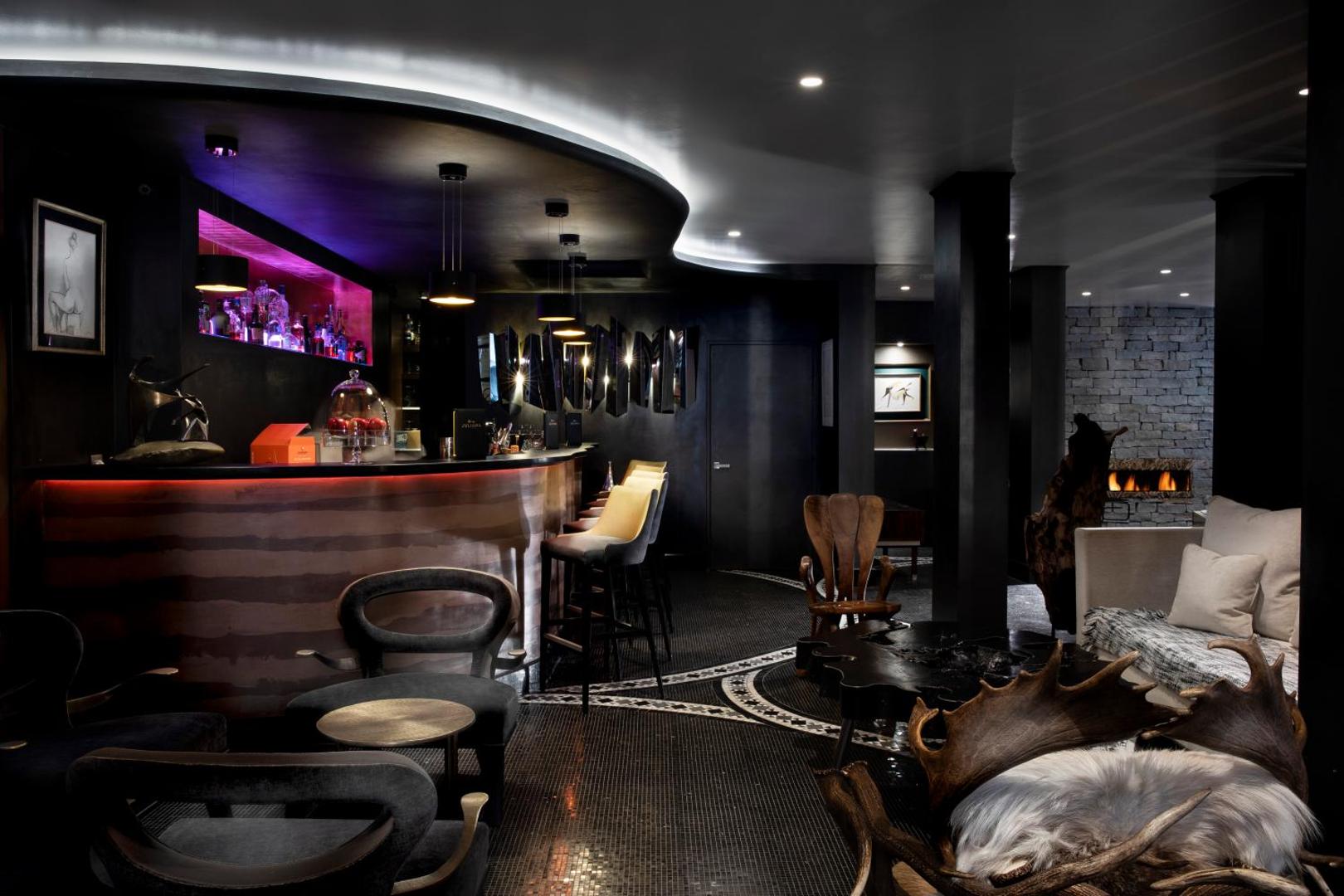 The One Alma Paris