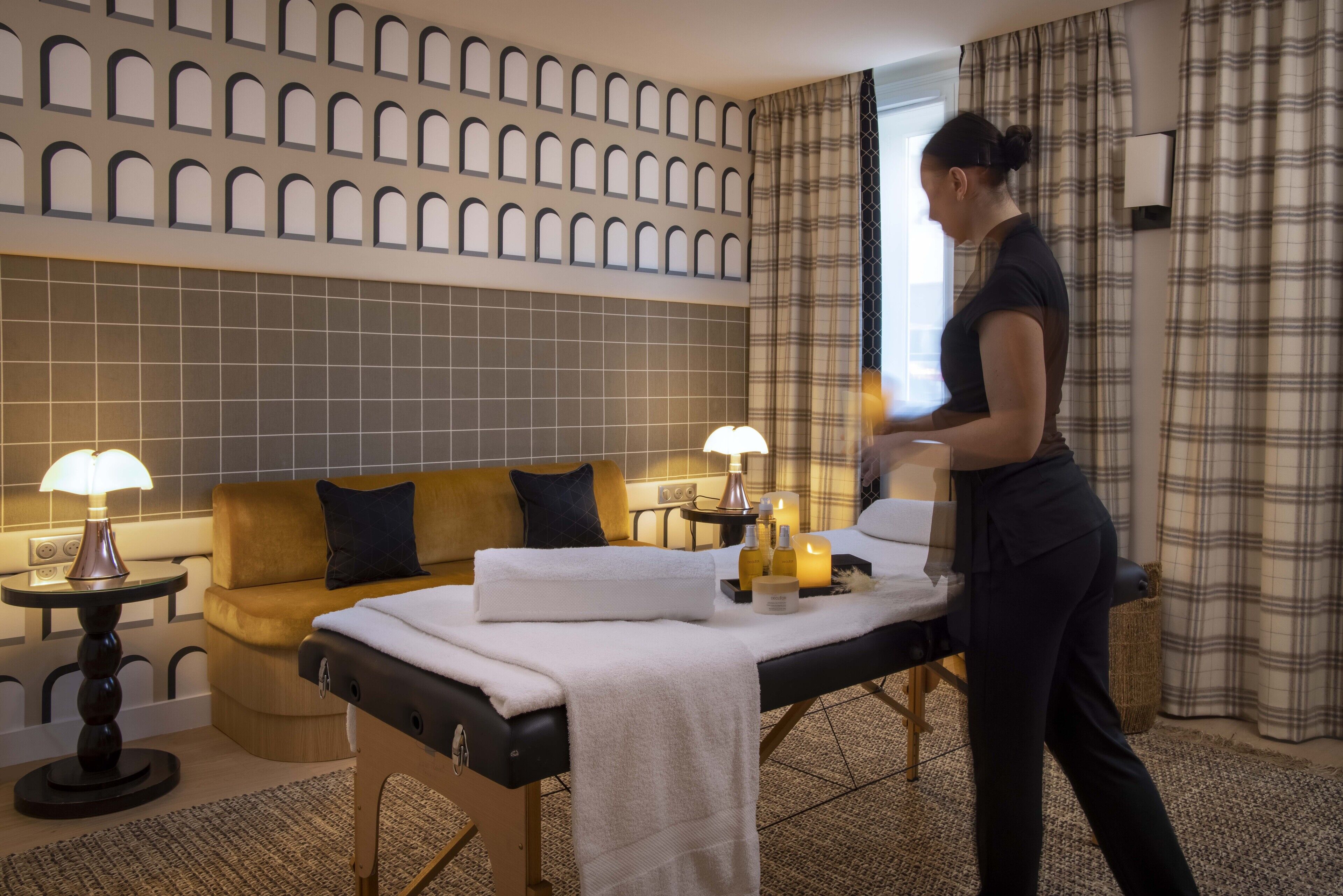 Hôtel Philéas Lazare & SPA
