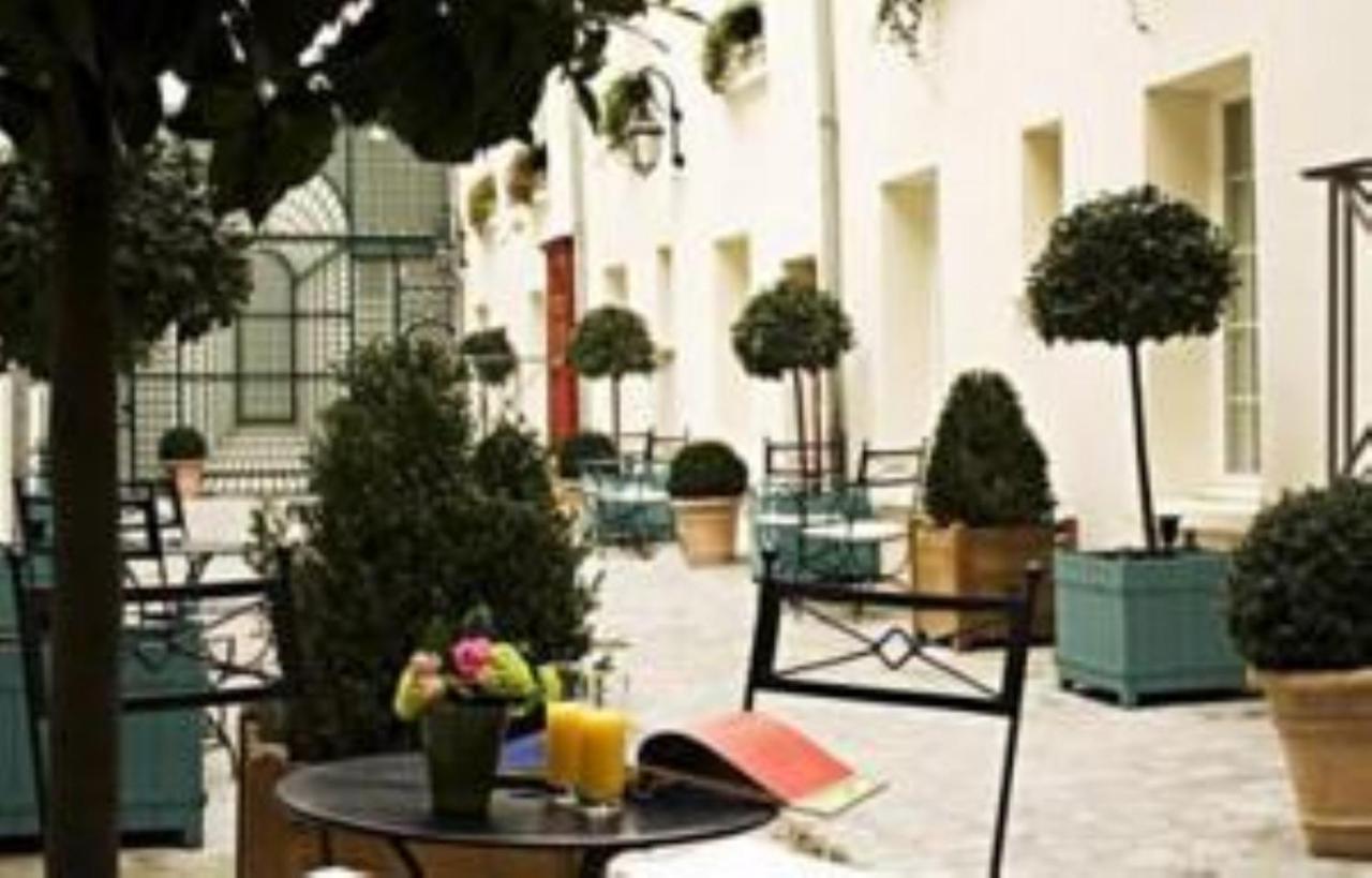 Hôtel Suites Unic Renoir St. Germain