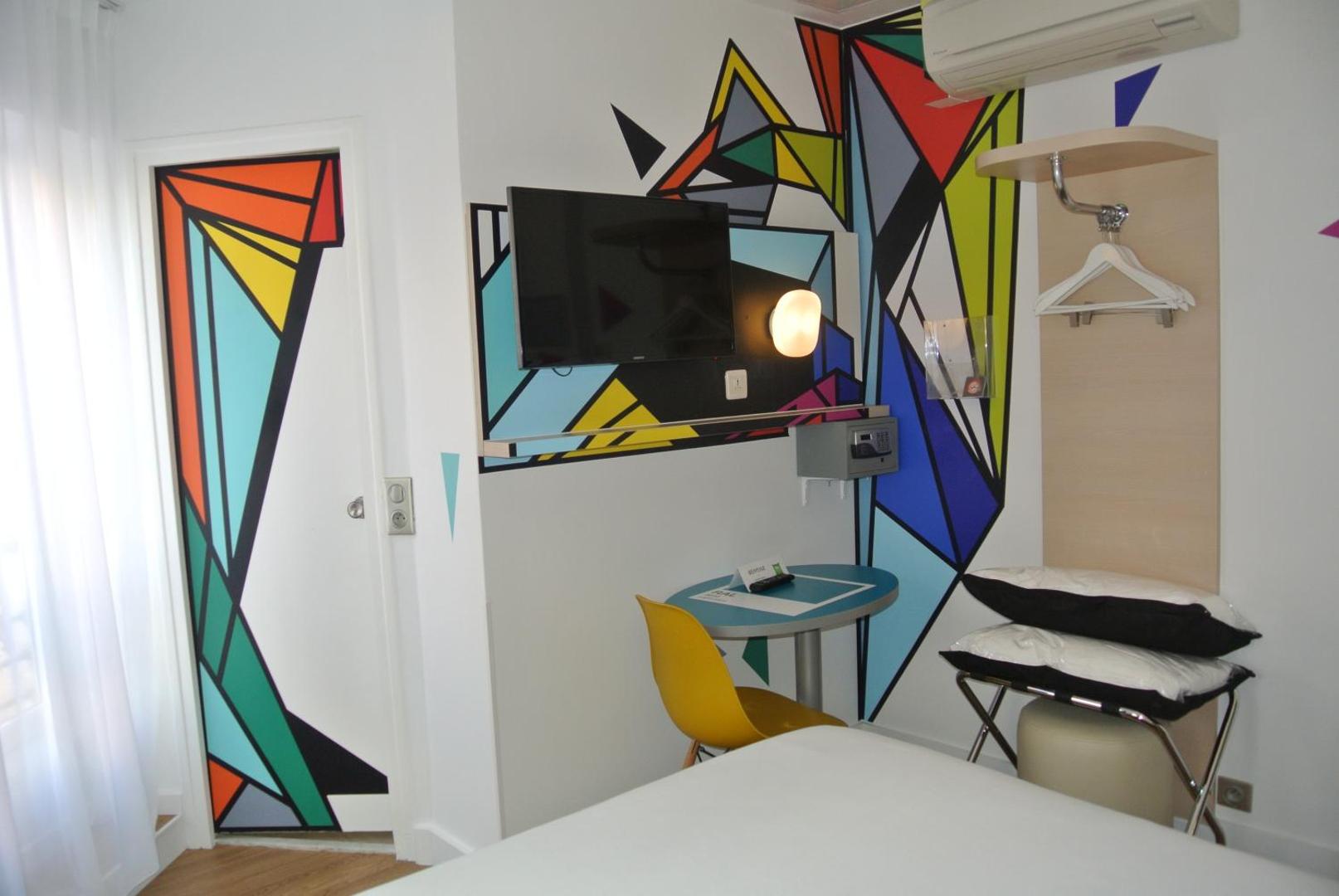 ibis Styles Paris Maine Montparnasse