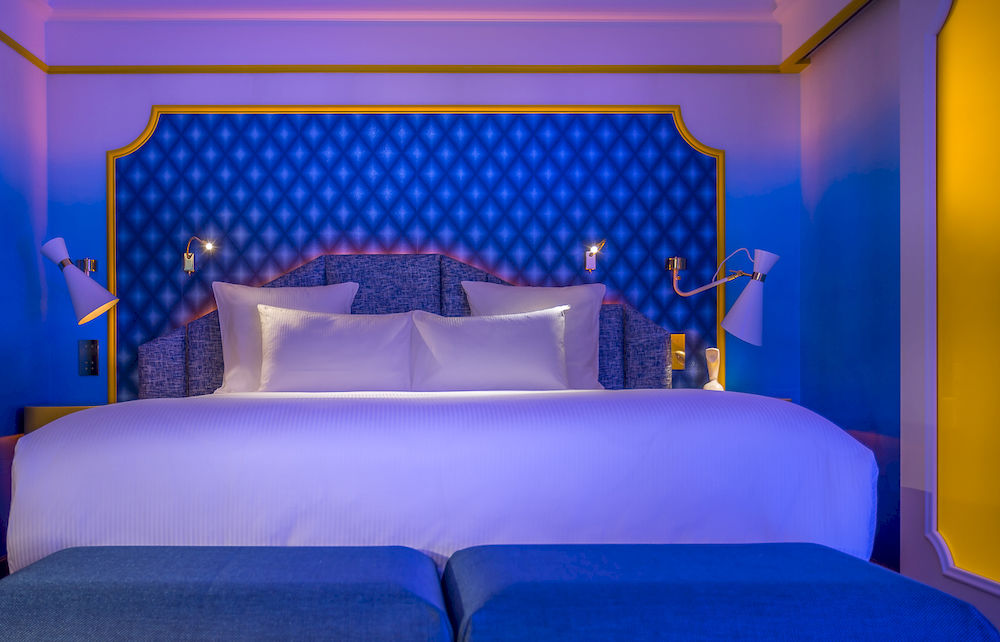 Idol Hotel
