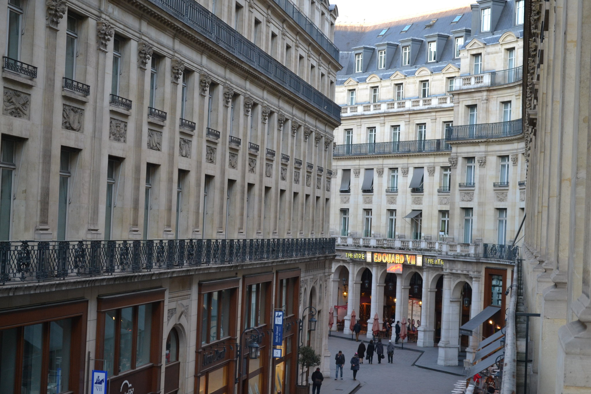 Indigo Paris - Opera