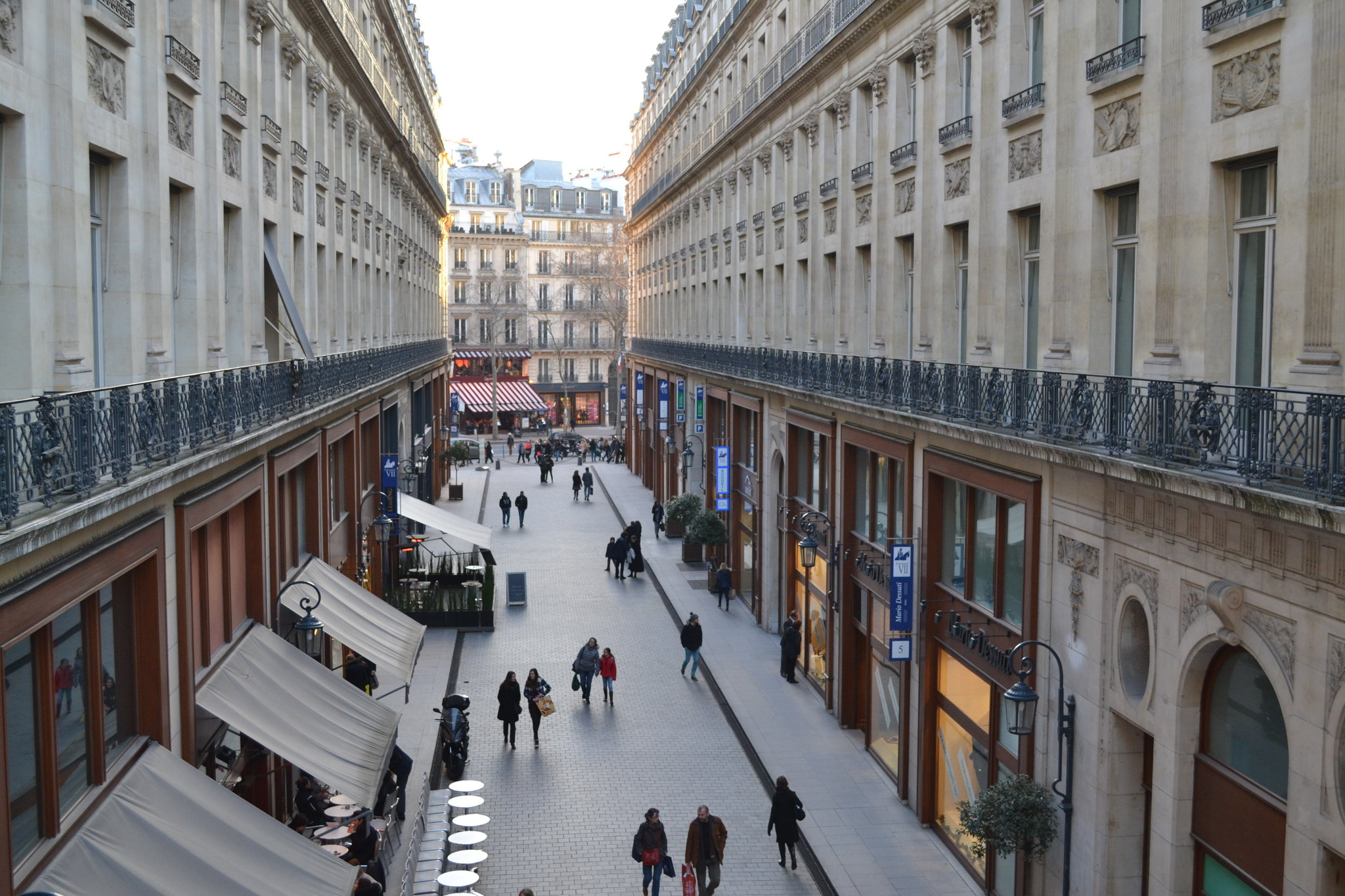 Indigo Paris - Opera