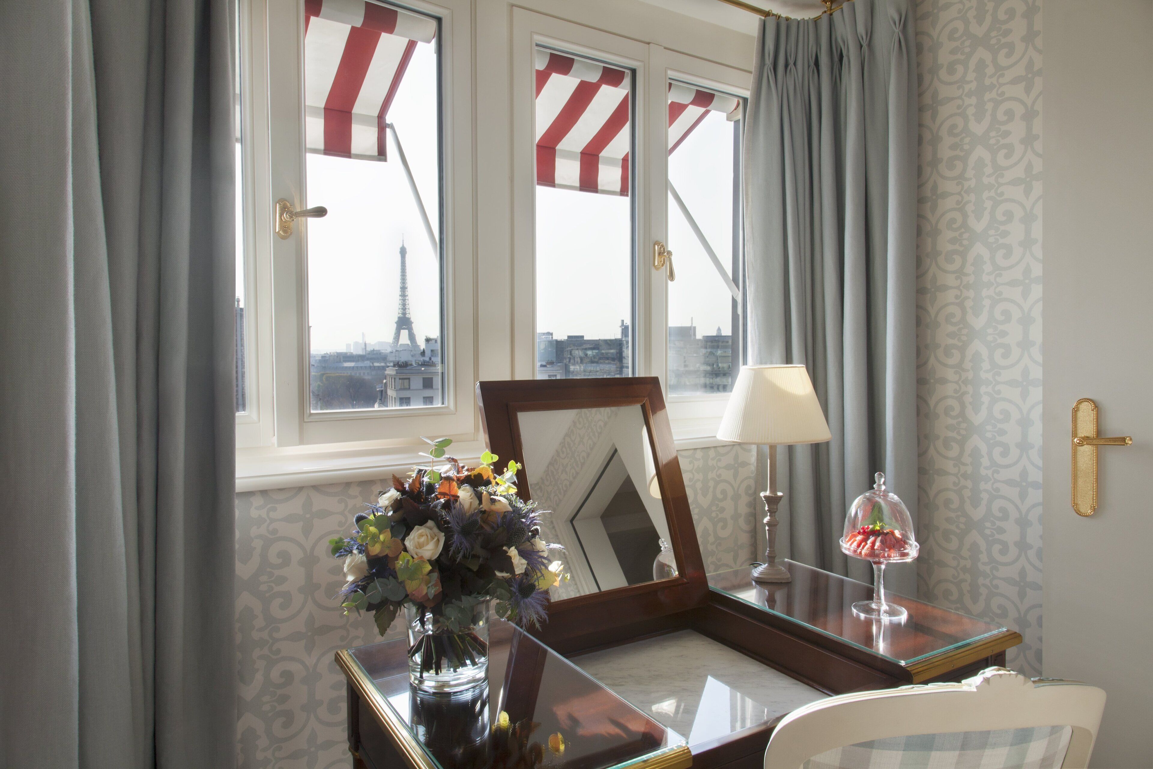 Le Bristol Paris