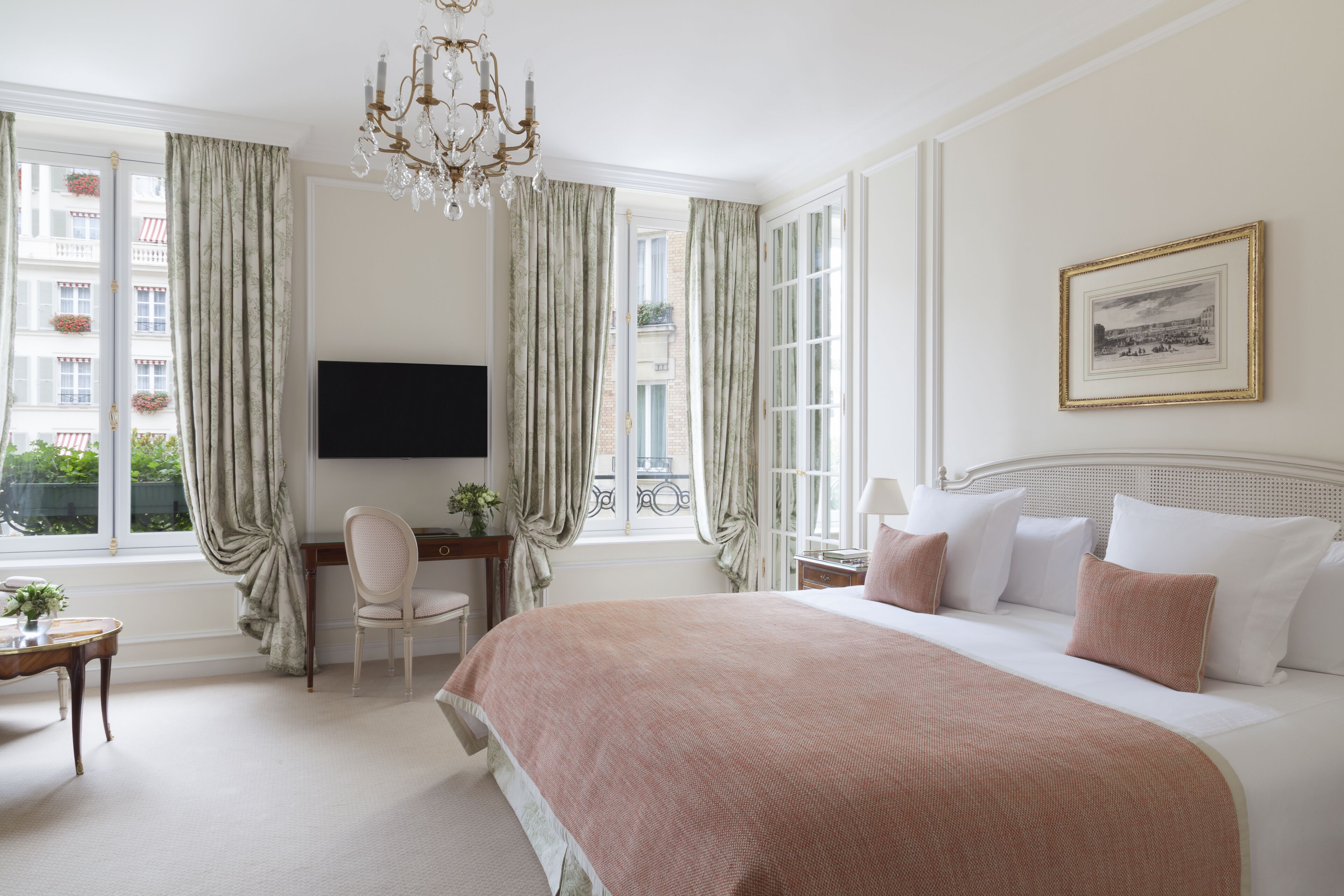 Le Bristol Paris