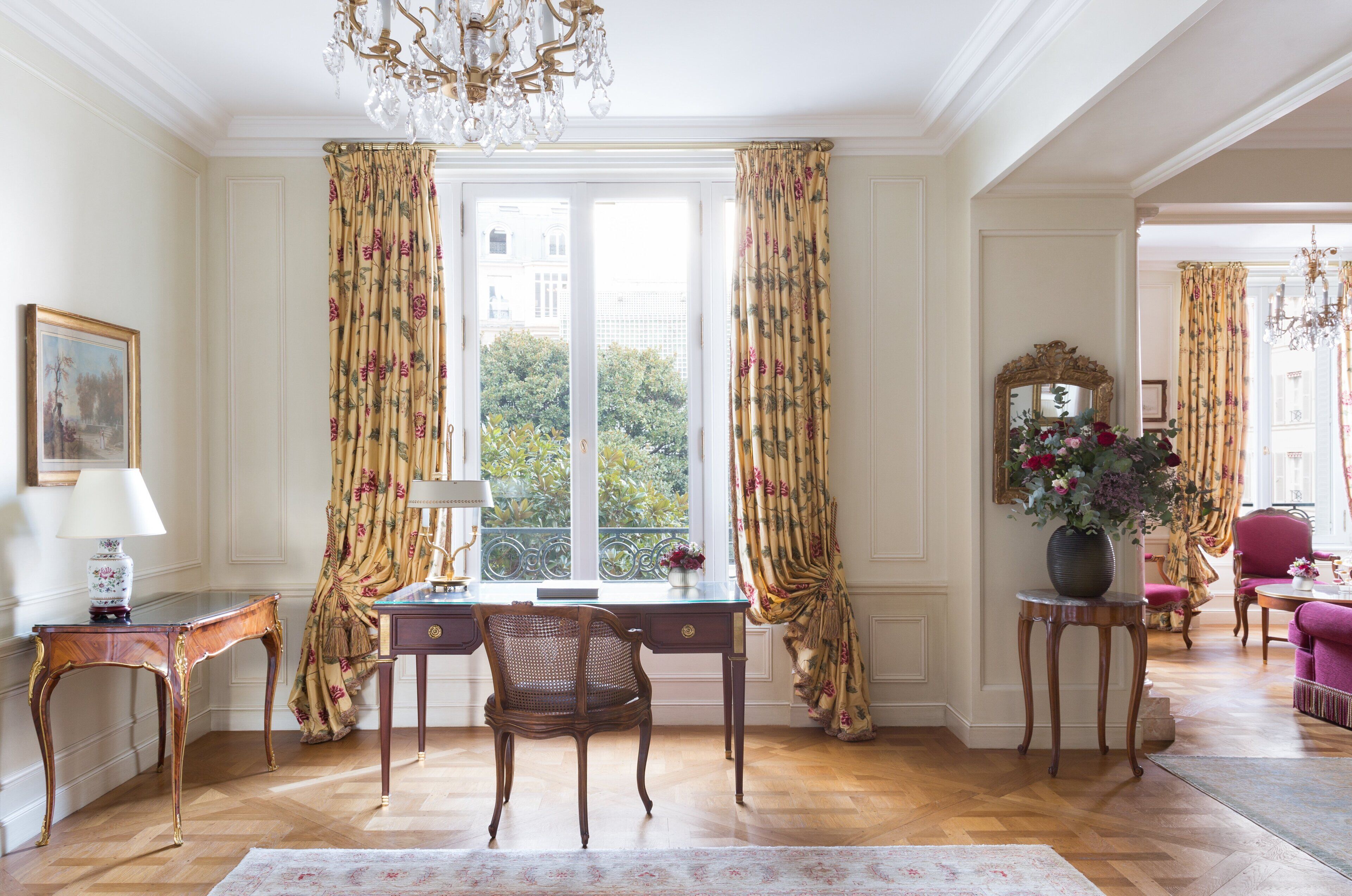 Le Bristol Paris