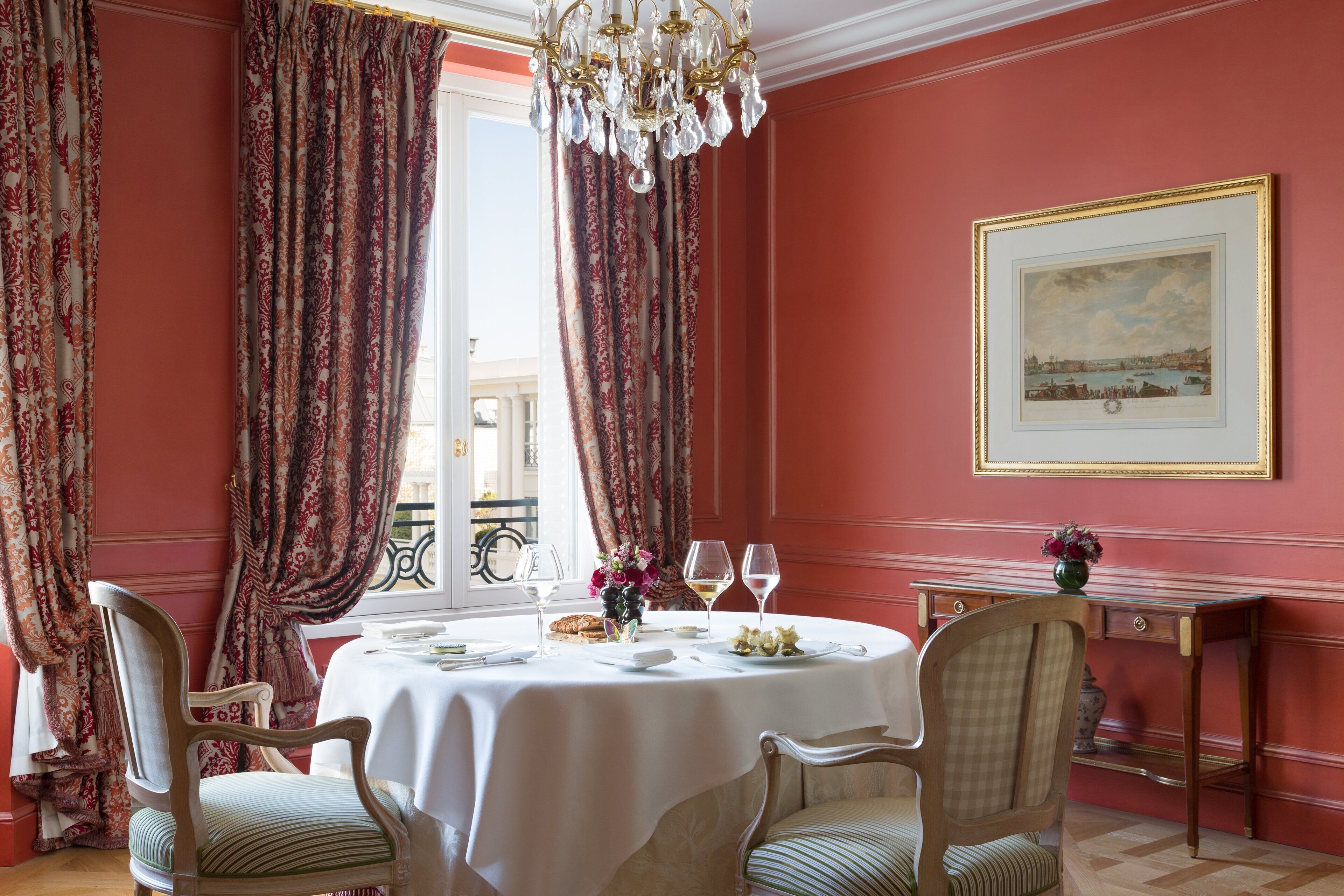 Le Bristol Paris