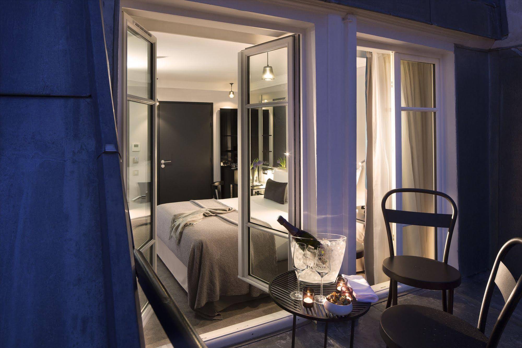 Les Matins de Paris