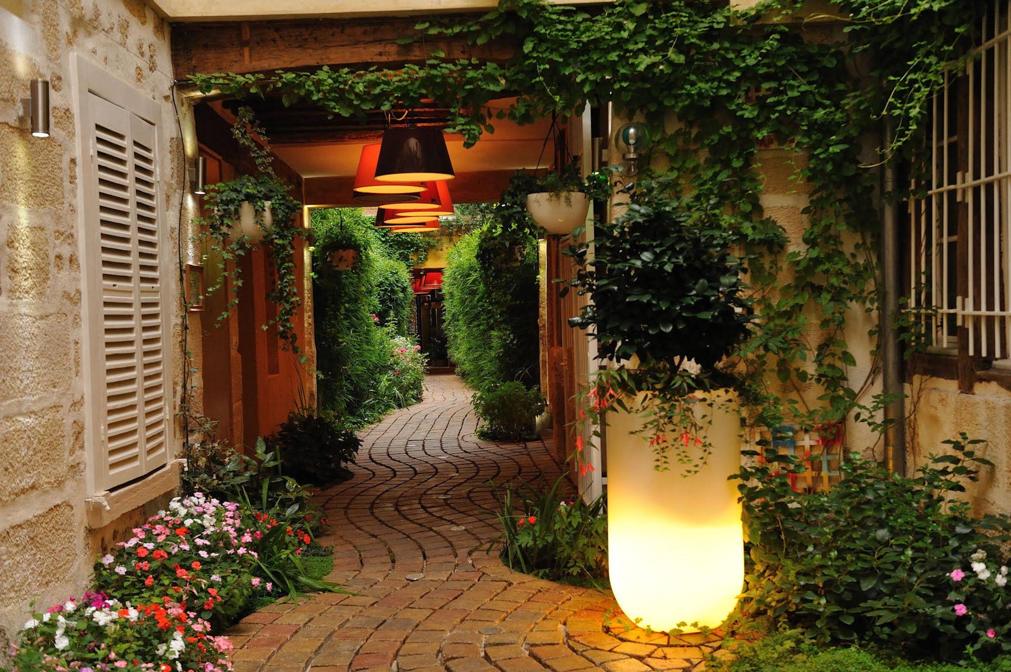 Les Patios du Marais Residence