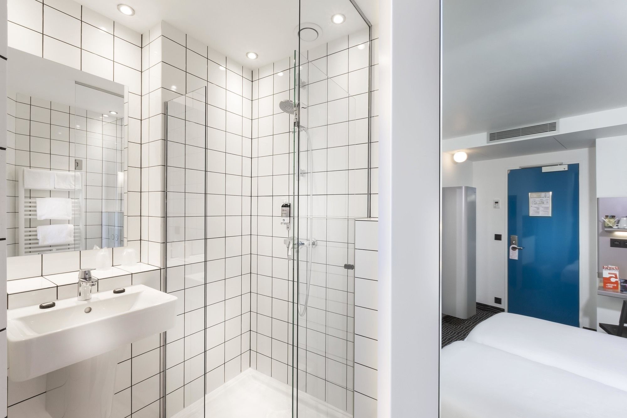 Libertel Canal St Martin