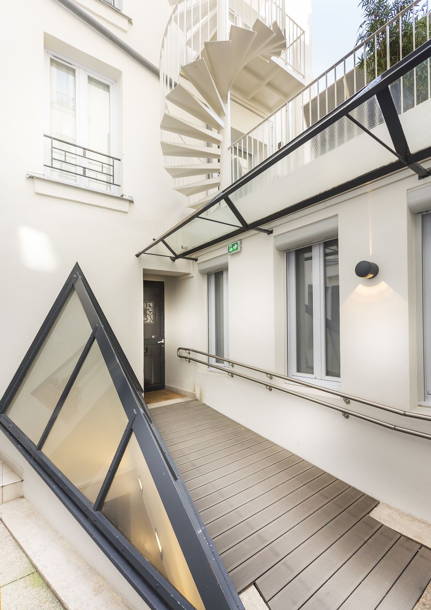 Libertel Canal St Martin