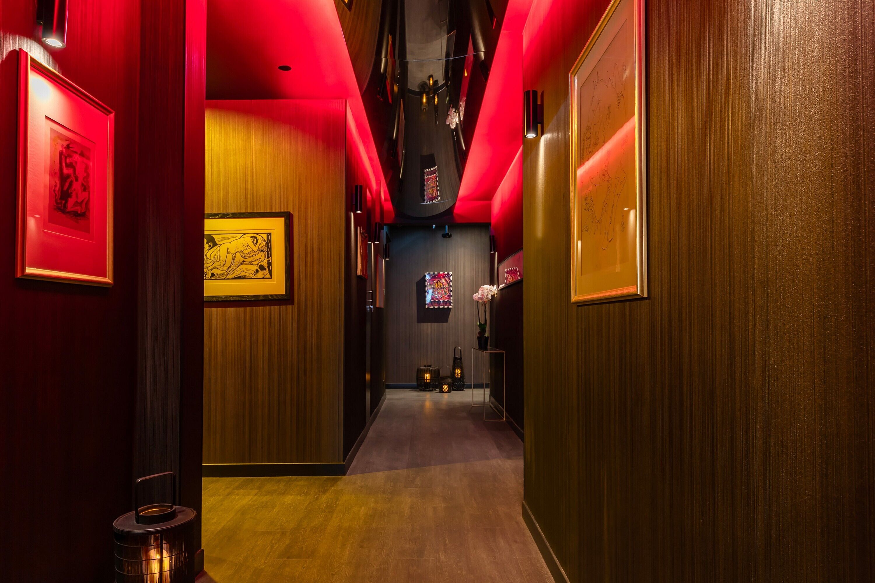 Love Hôtel - Adults Only
