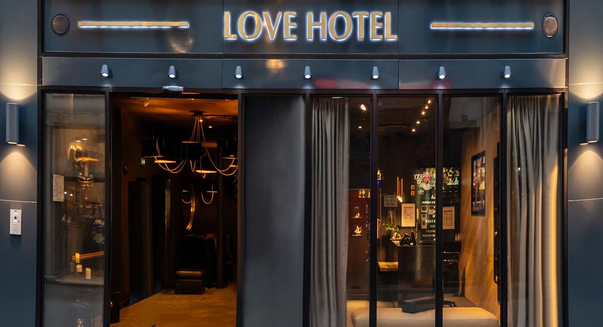 Love Hôtel - Adults Only