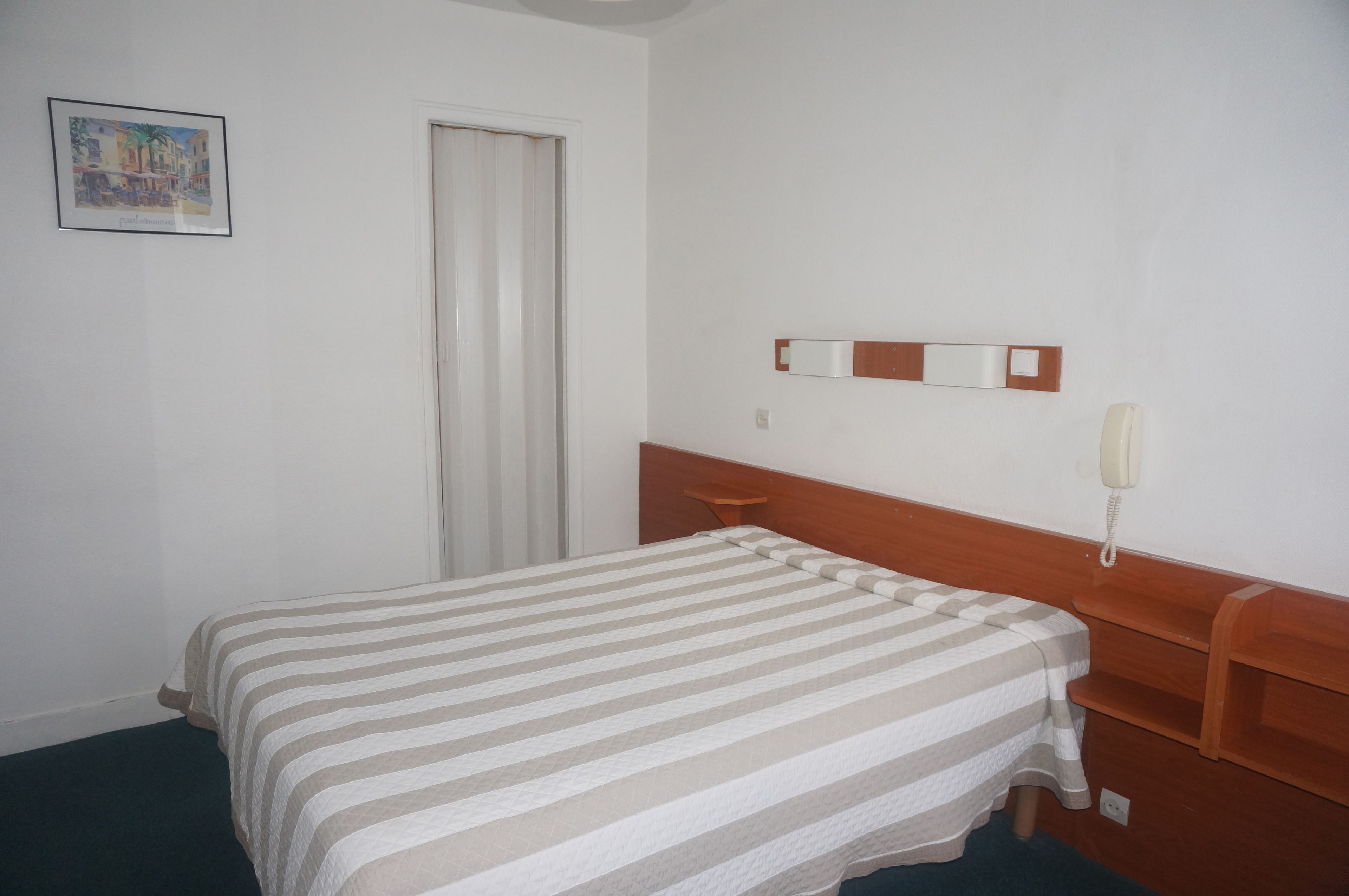 Lucien et Marinette Hotel