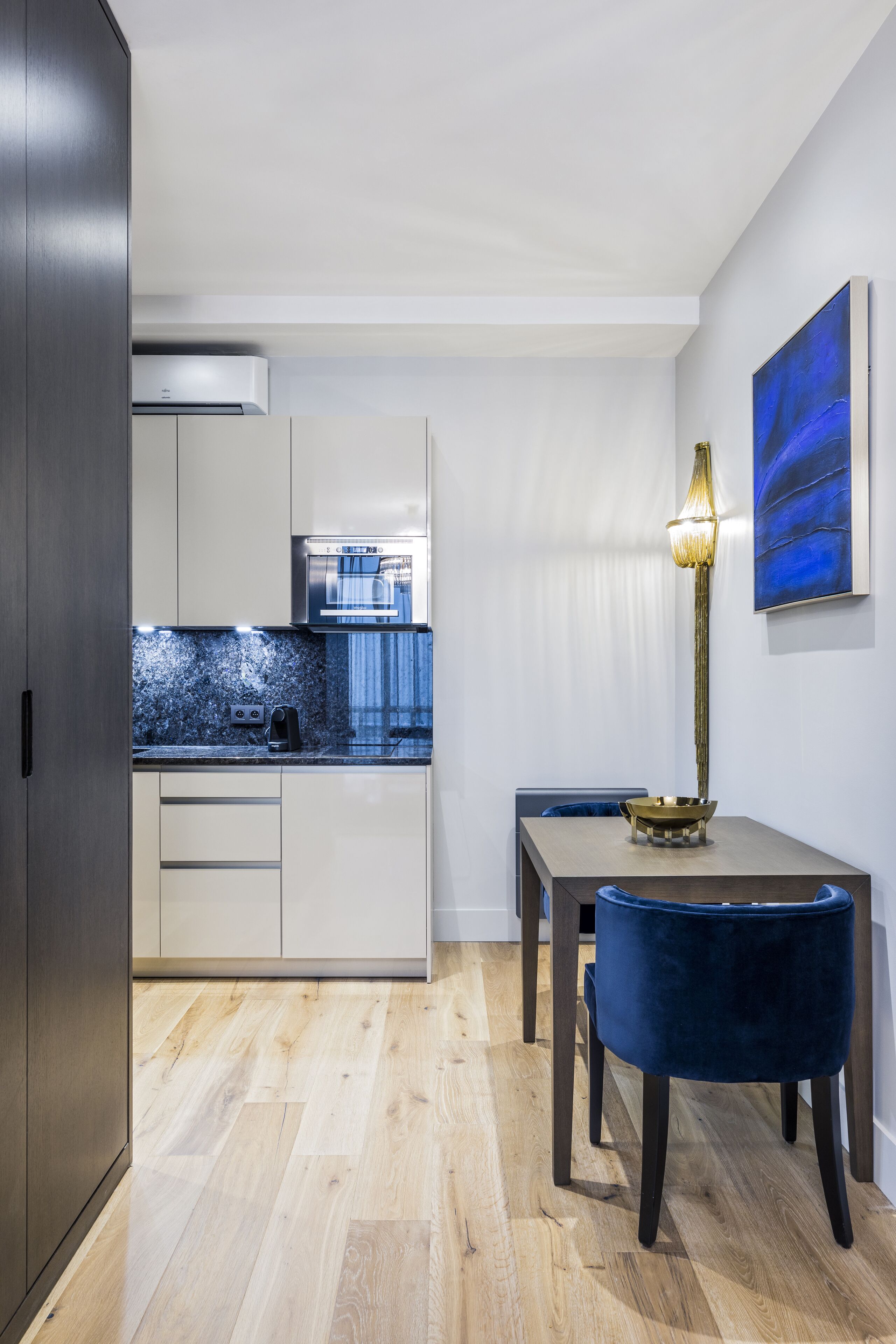 Luxury Apartment Paris Louvre Ii