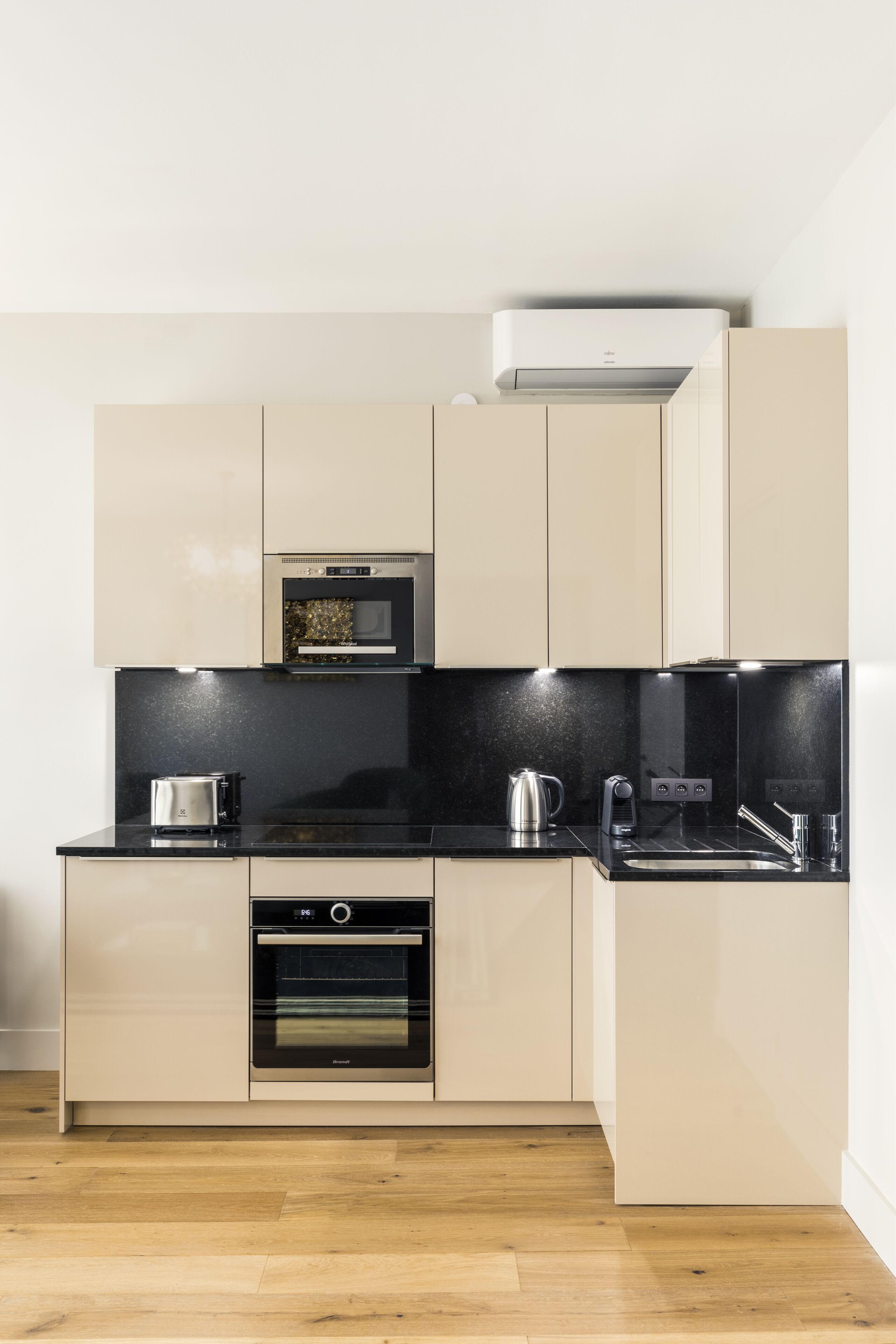 Luxury Apartment Paris Louvre Ii