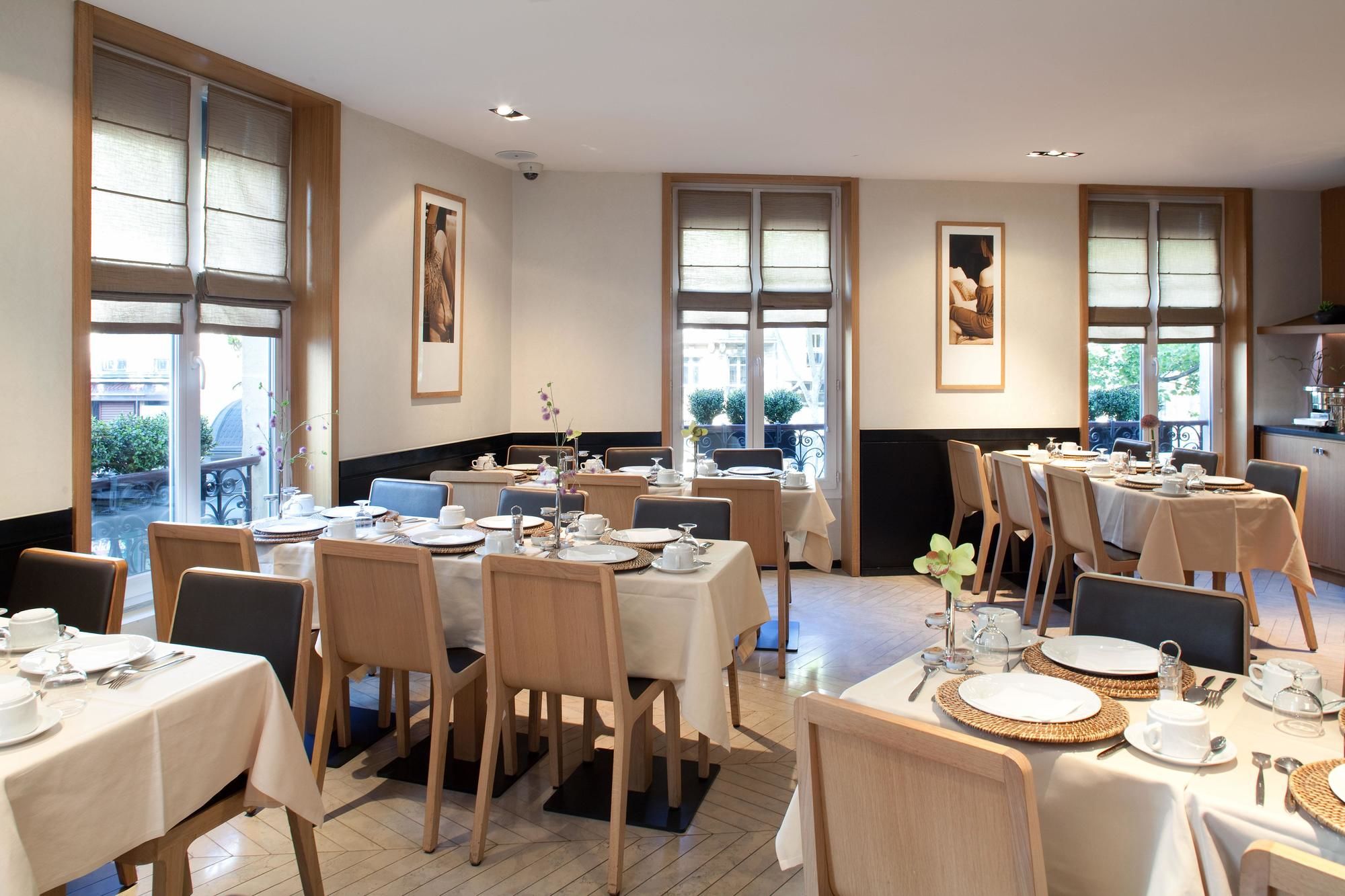 Marceau Champs-Elysées