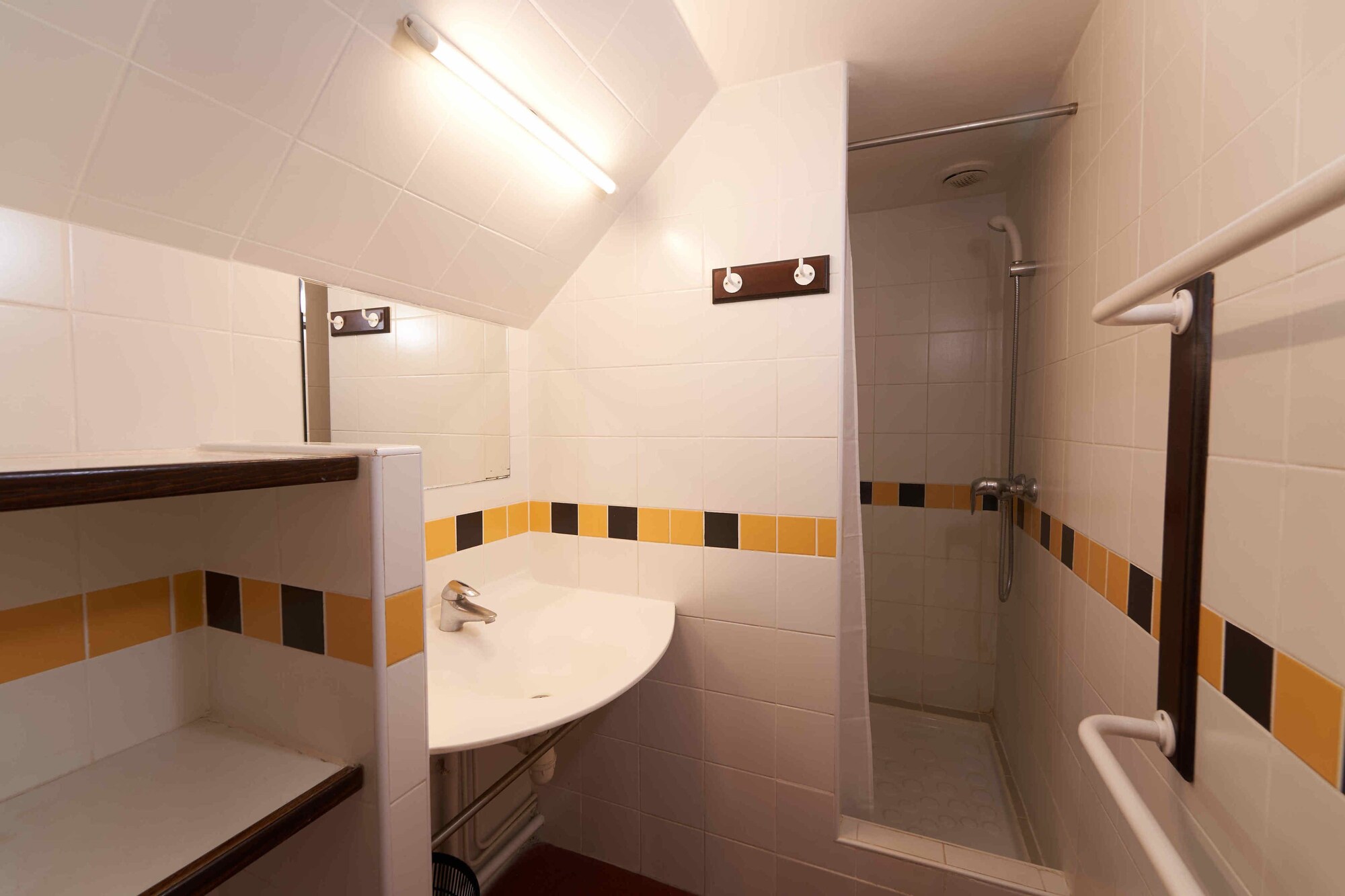 MIJE Fauconnier - Fourcy - Maubuisson - Hostel