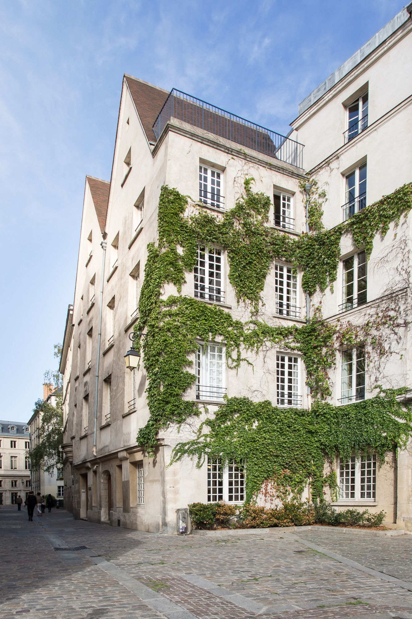 MIJE Fauconnier - Fourcy - Maubuisson - Hostel