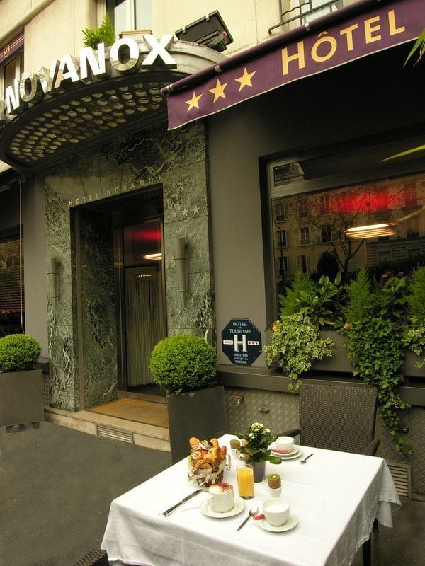 Hotel Nude Paris