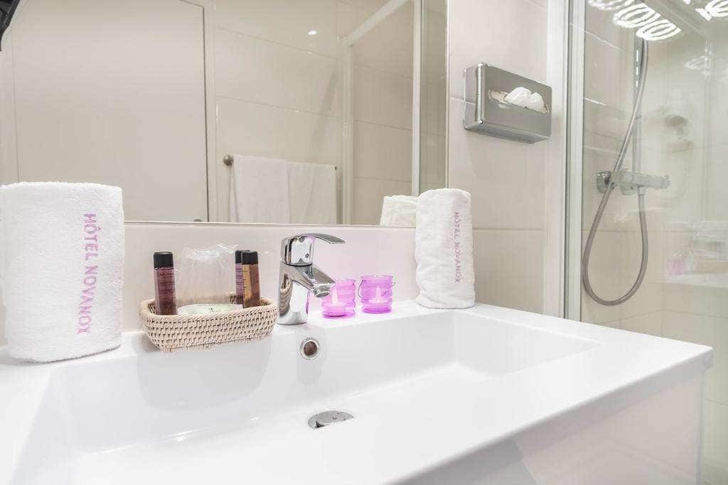 Hotel Nude Paris